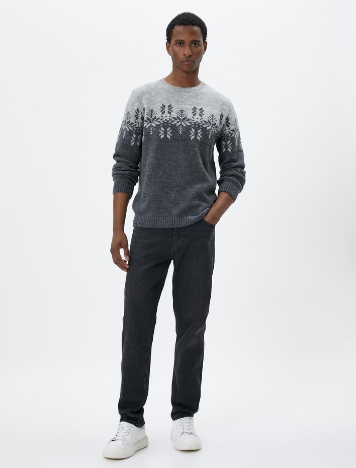  Akrilik Karışımlı Kazak Bisiklet Yaka Etnik Desenli