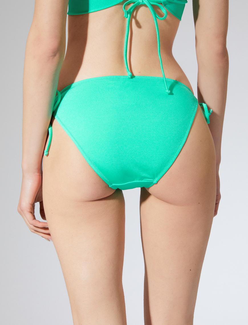   Brazilian Bikini Altı Basic Yanları Bağlama Detaylı