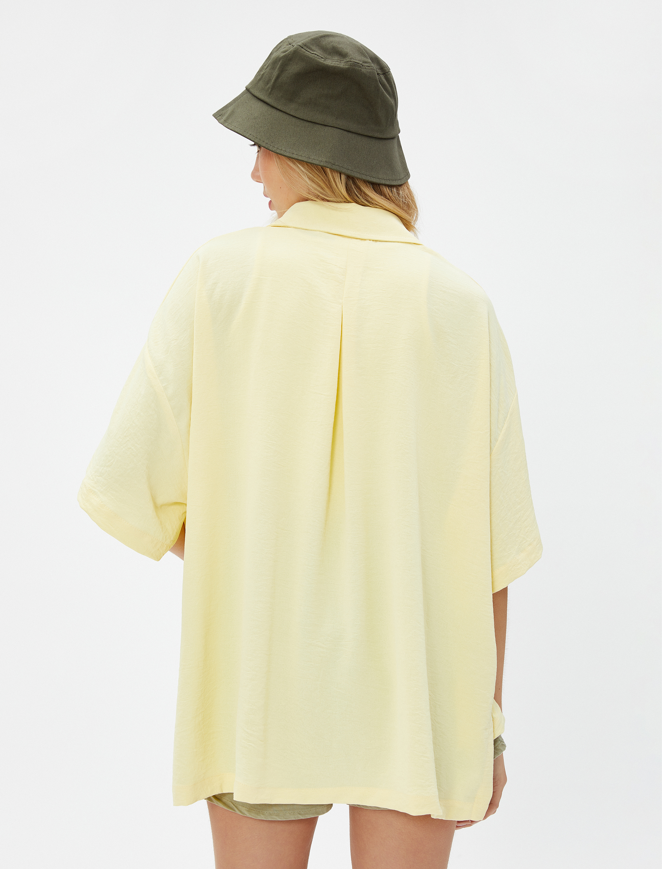   Oversize Gömlek Kısa Kollu Dokulu Cep Detaylı Düğmeli