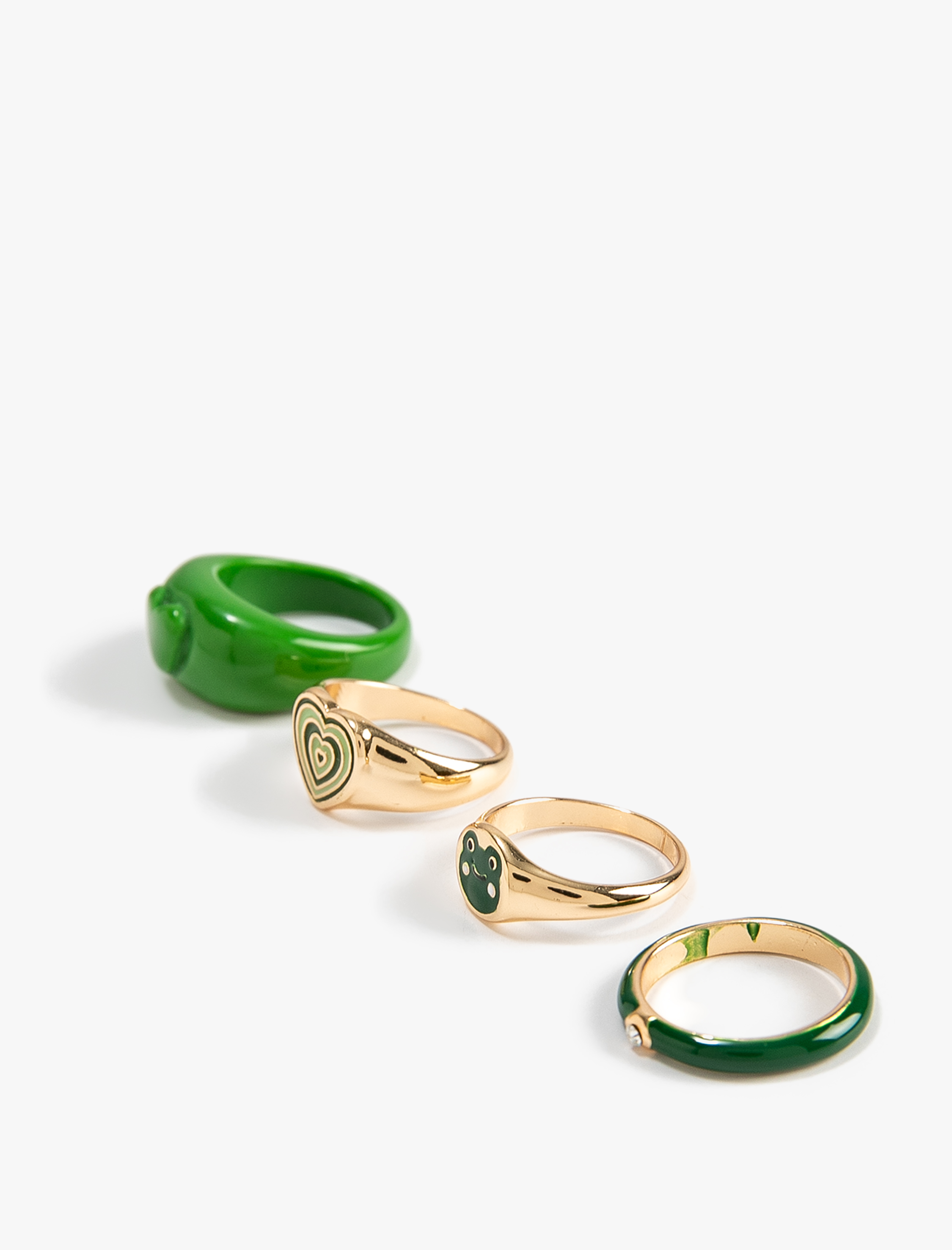  Kadın Yüzük Seti 4'lü Kalp Detaylı Parlak Taşlı