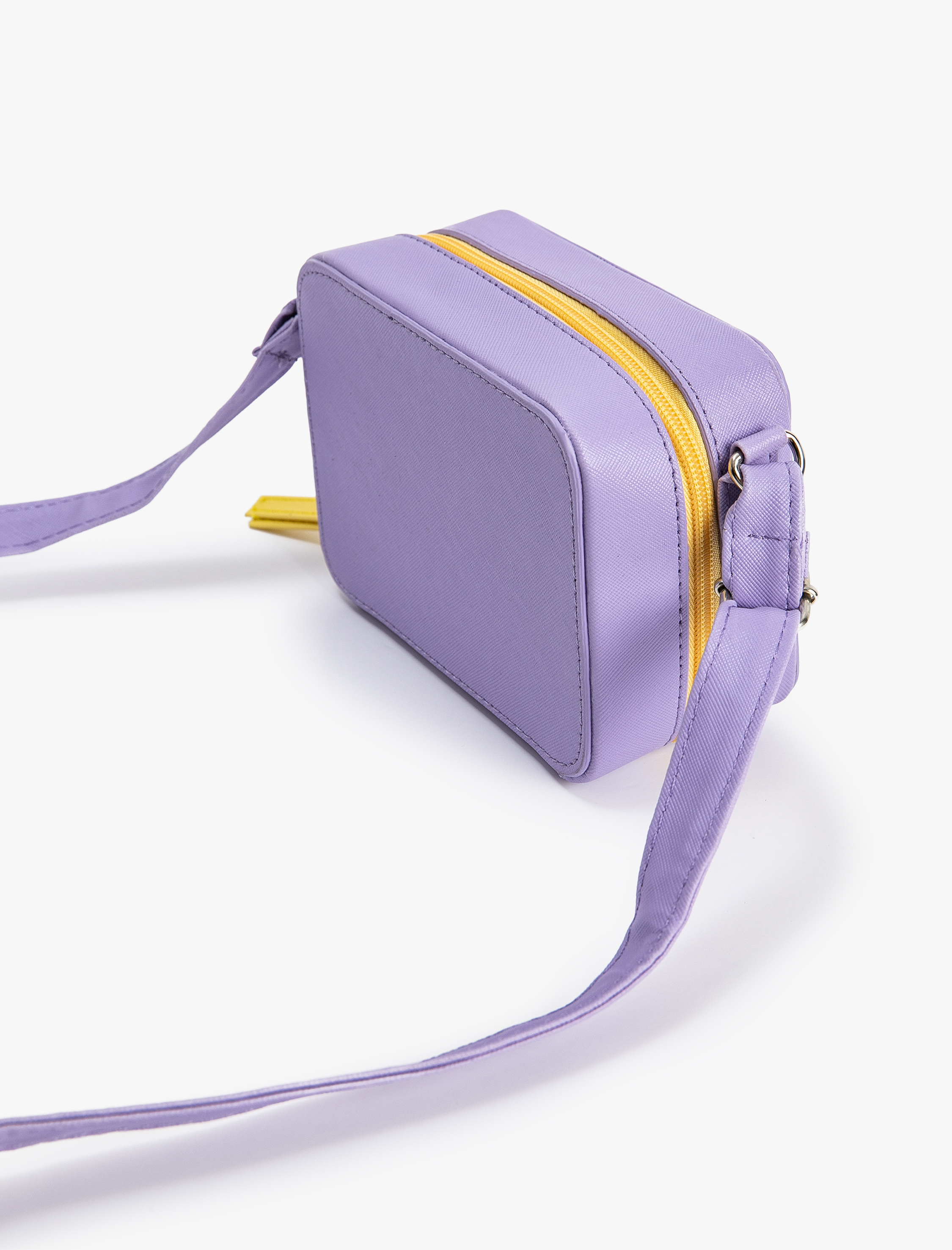  Kız Çocuk Çanta Çapraz Askılı Kalp Aplike Detaylı