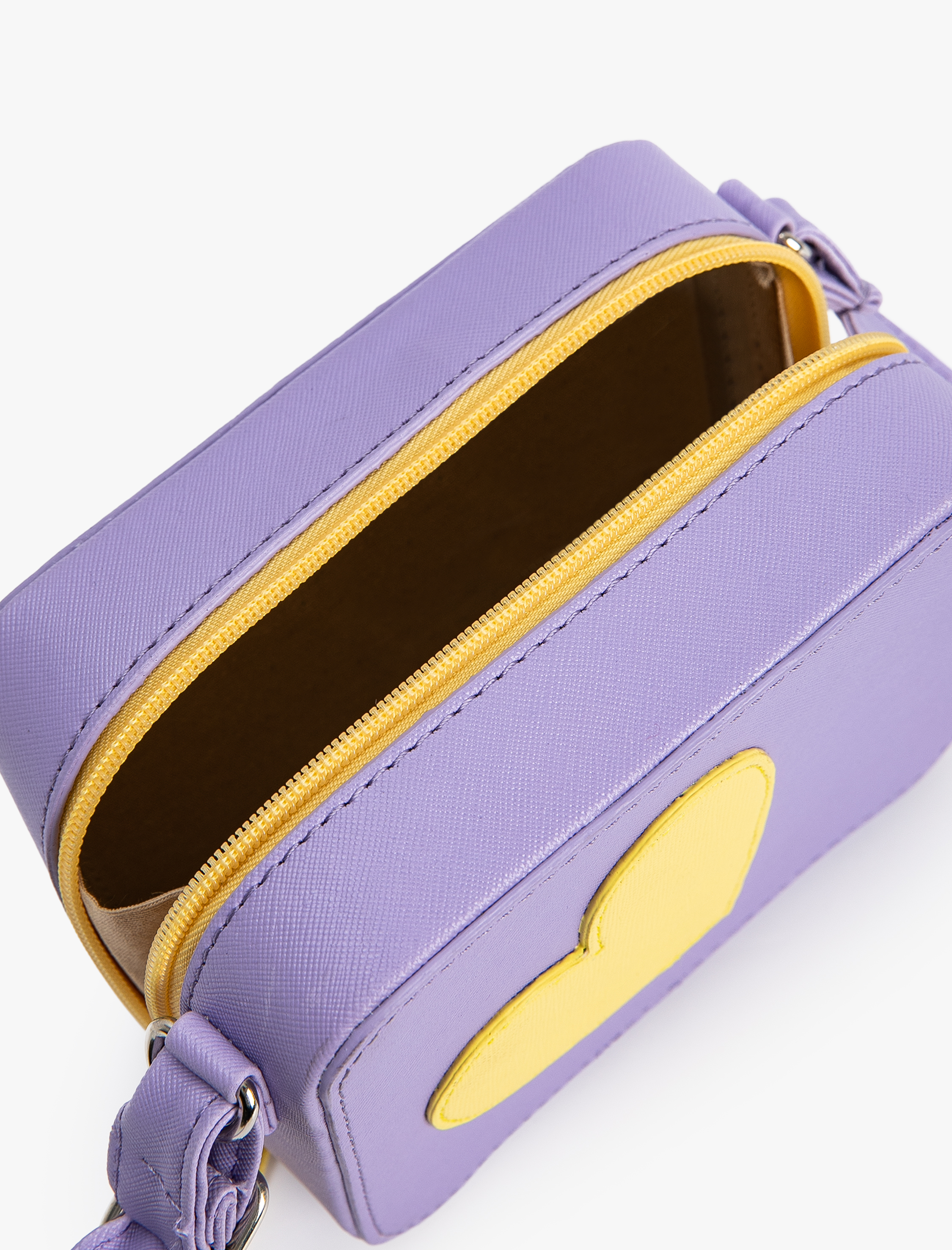  Kız Çocuk Çanta Çapraz Askılı Kalp Aplike Detaylı