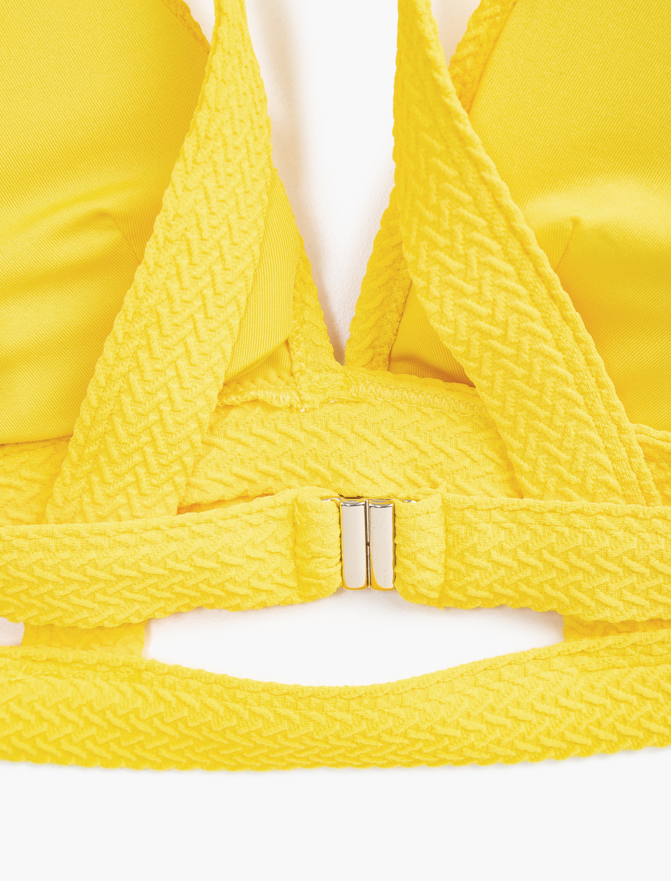   Üçgen Bikini Üstü Dokulu