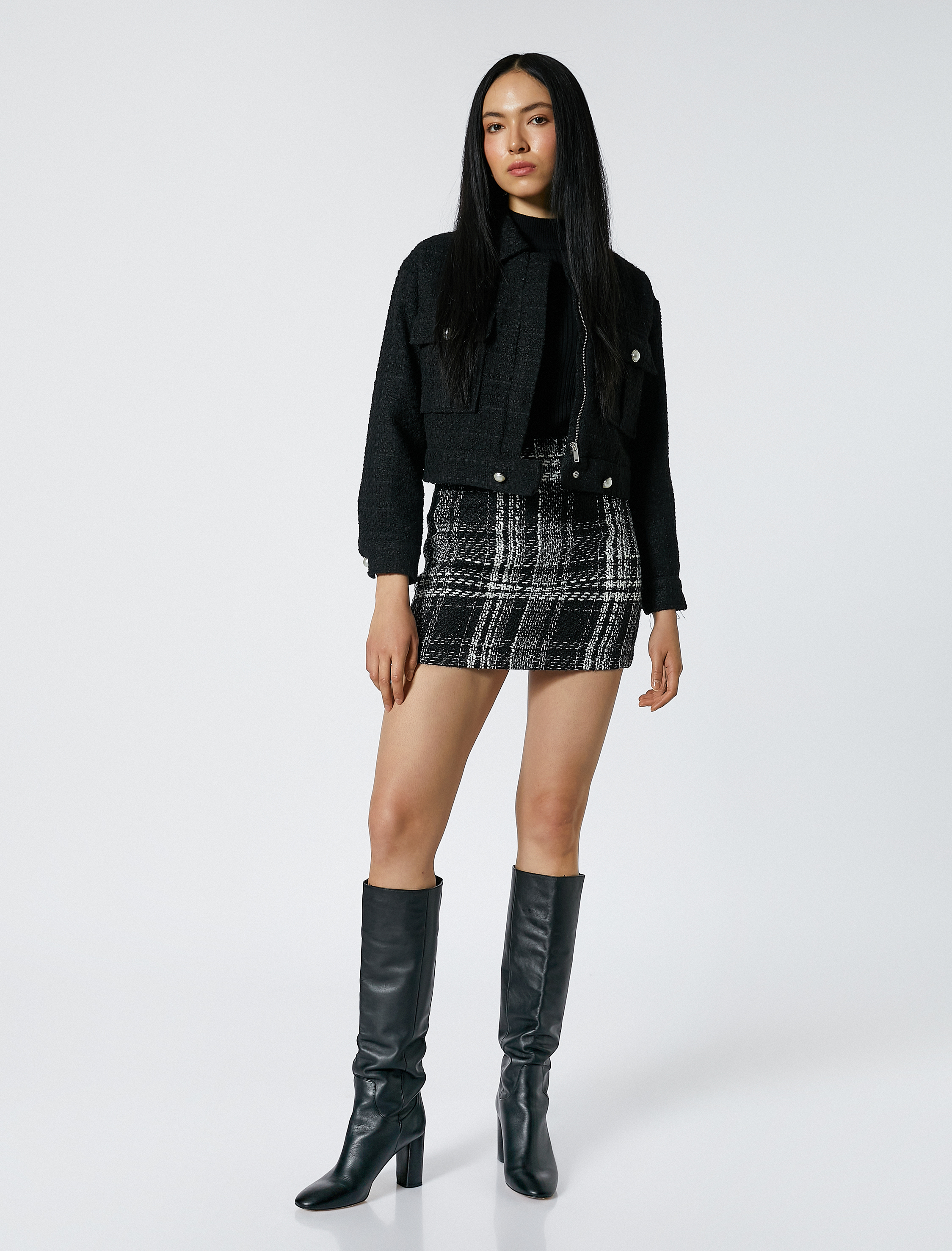   Melis Ağazat X Koton - Dar Kesim Tüvit Mini Etek