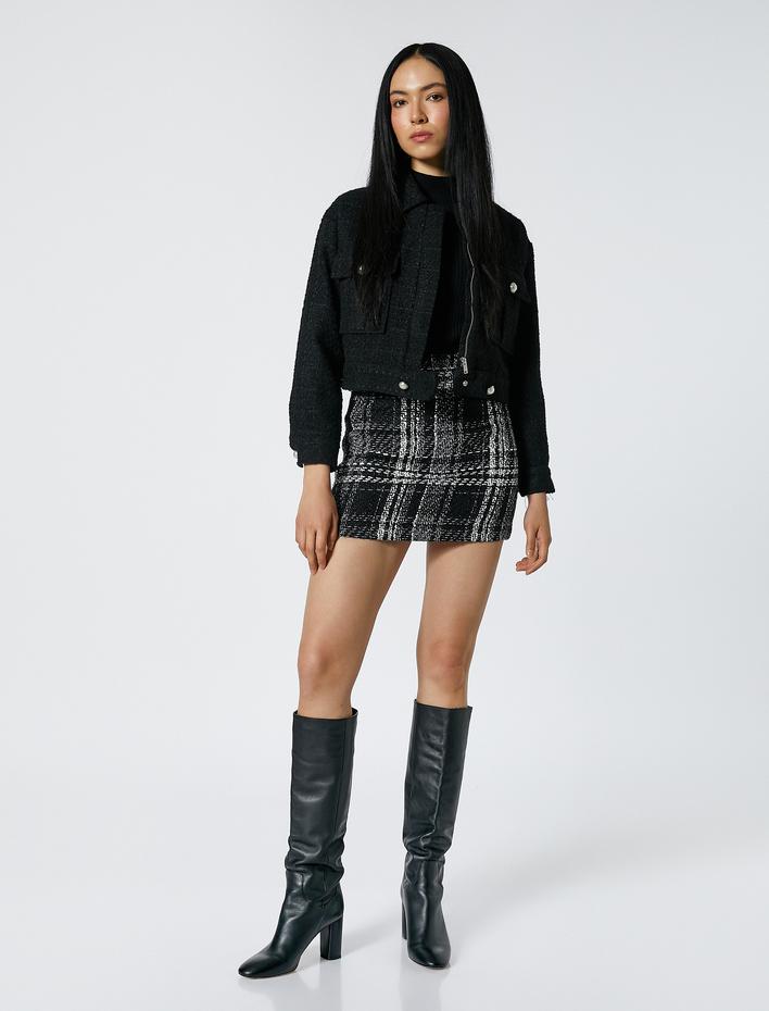  Melis Ağazat X Koton - Dar Kesim Tüvit Mini Etek