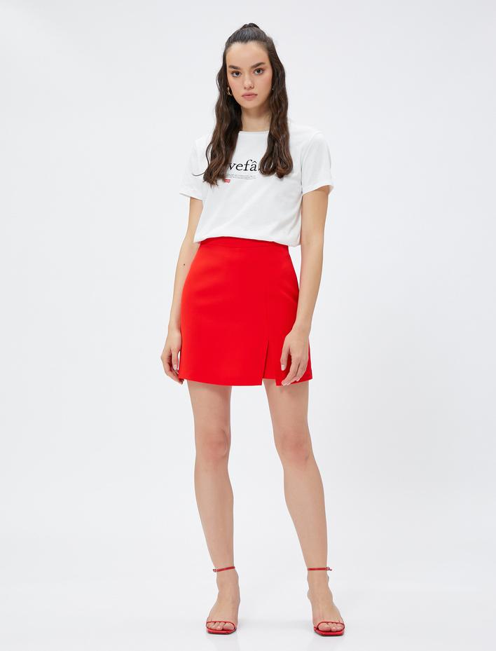  Mini Şort Etek Yırtmaç Detaylı