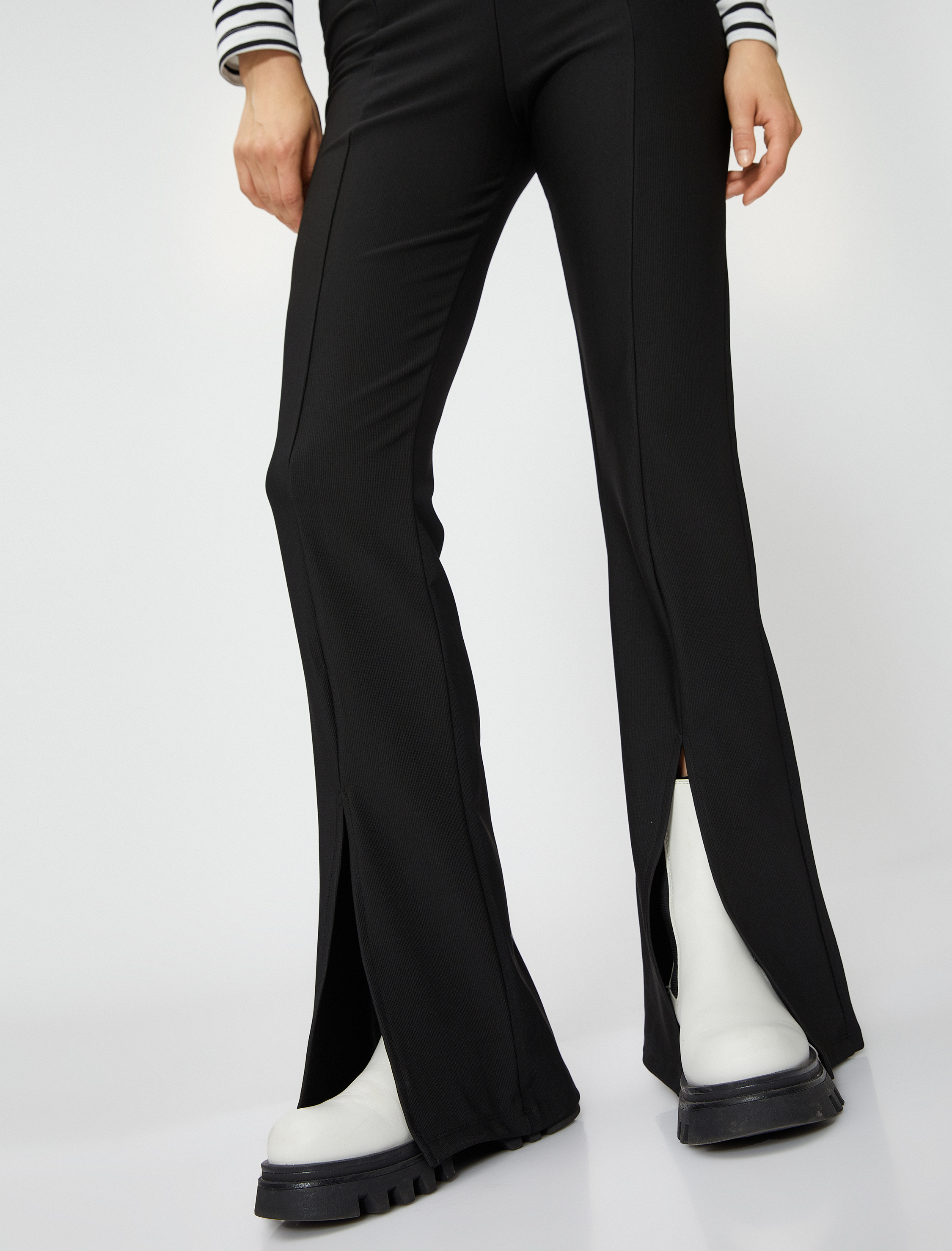   İspanyol Paça Tayt Pantolon Fitilli Yırtmaç Detaylı Normal Bel