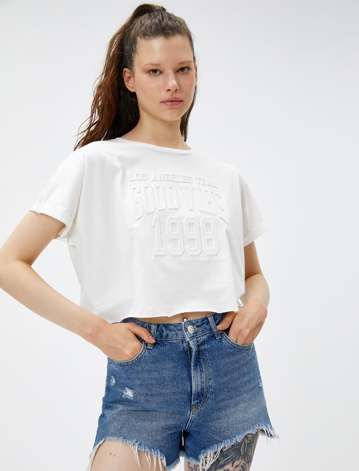  Crop Tişört Kabartmalı Bisiklet Yaka Kısa Kollu Pamuklu