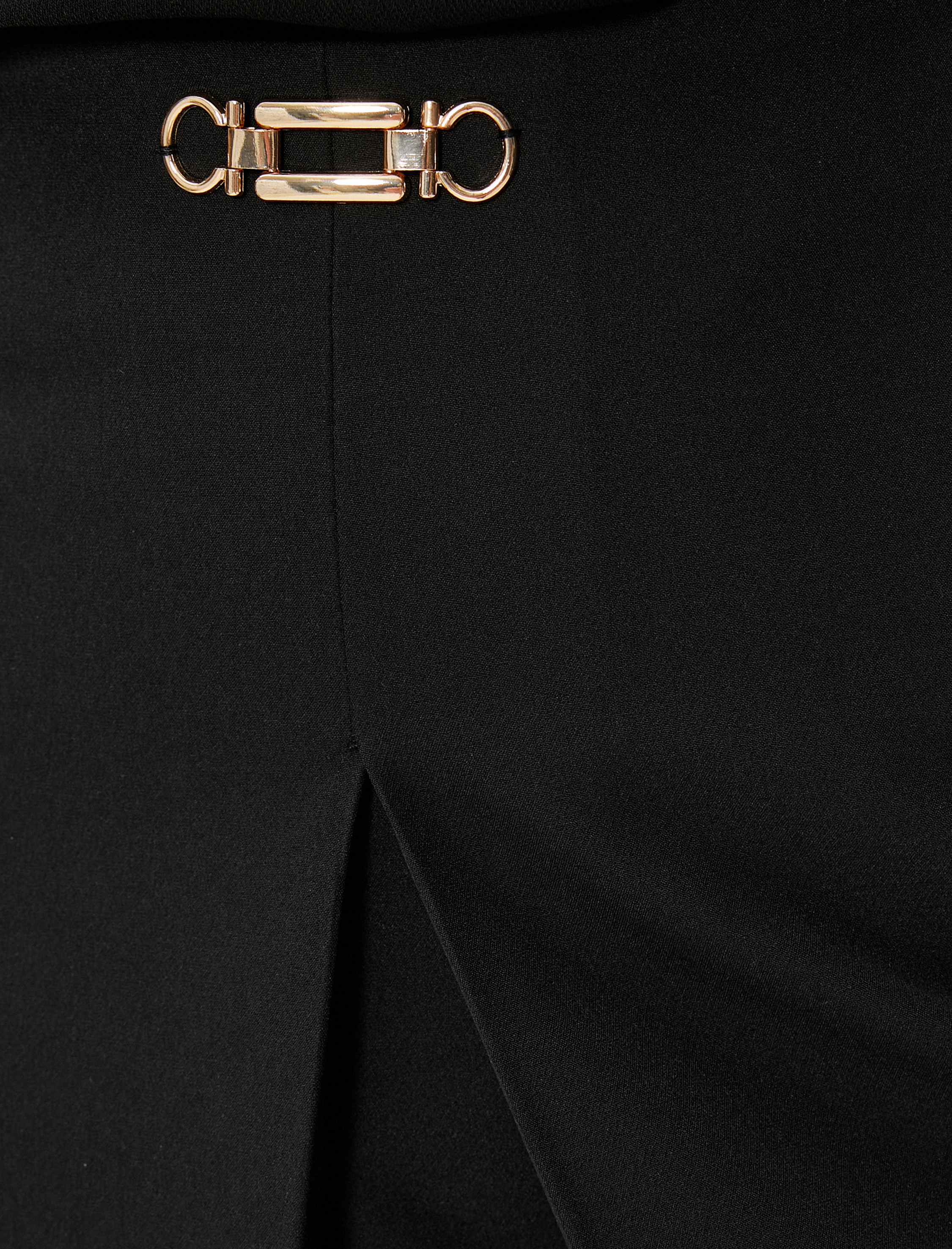   Mini Etek Pile Detaylı Metal Aksesuarlı