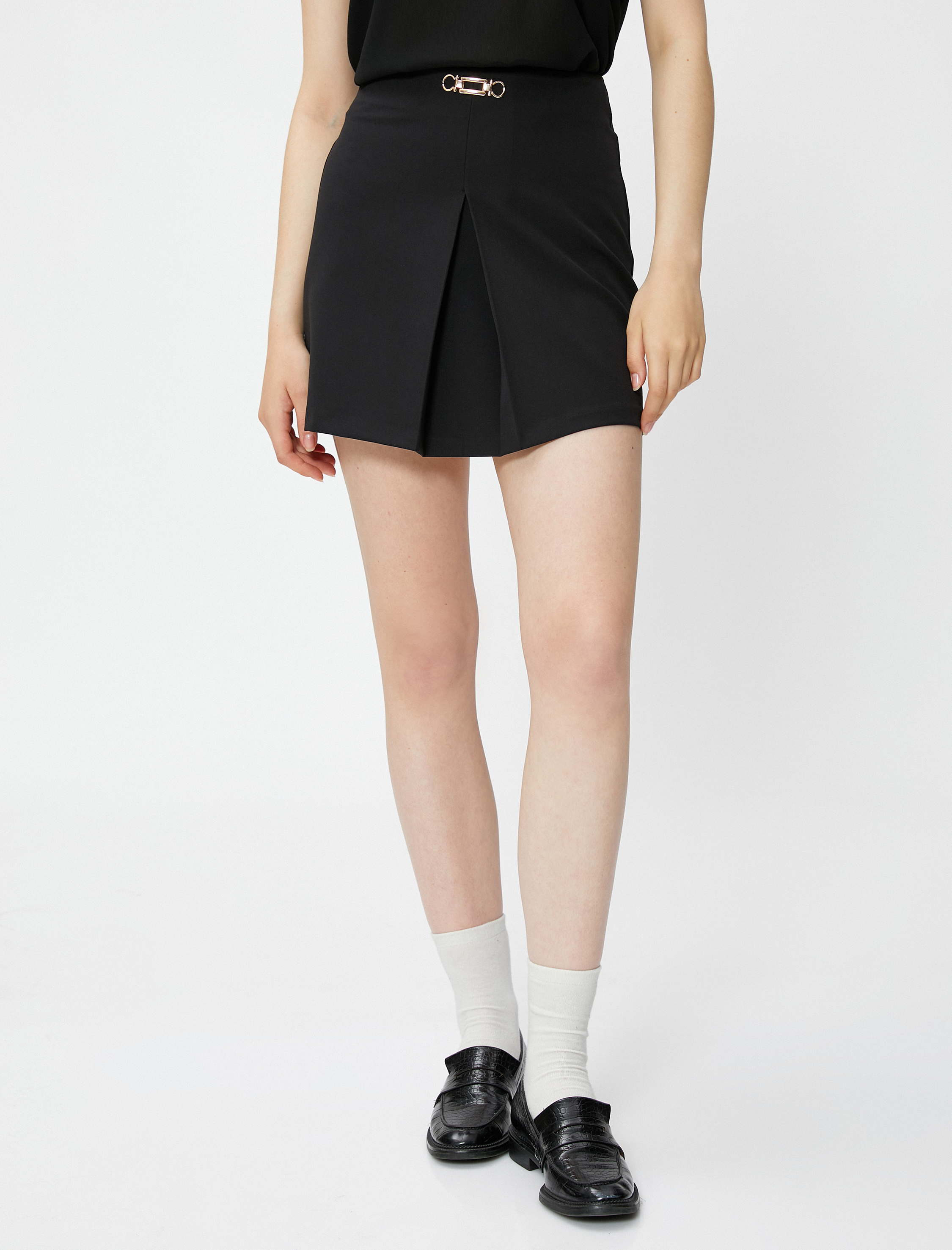   Mini Etek Pile Detaylı Metal Aksesuarlı