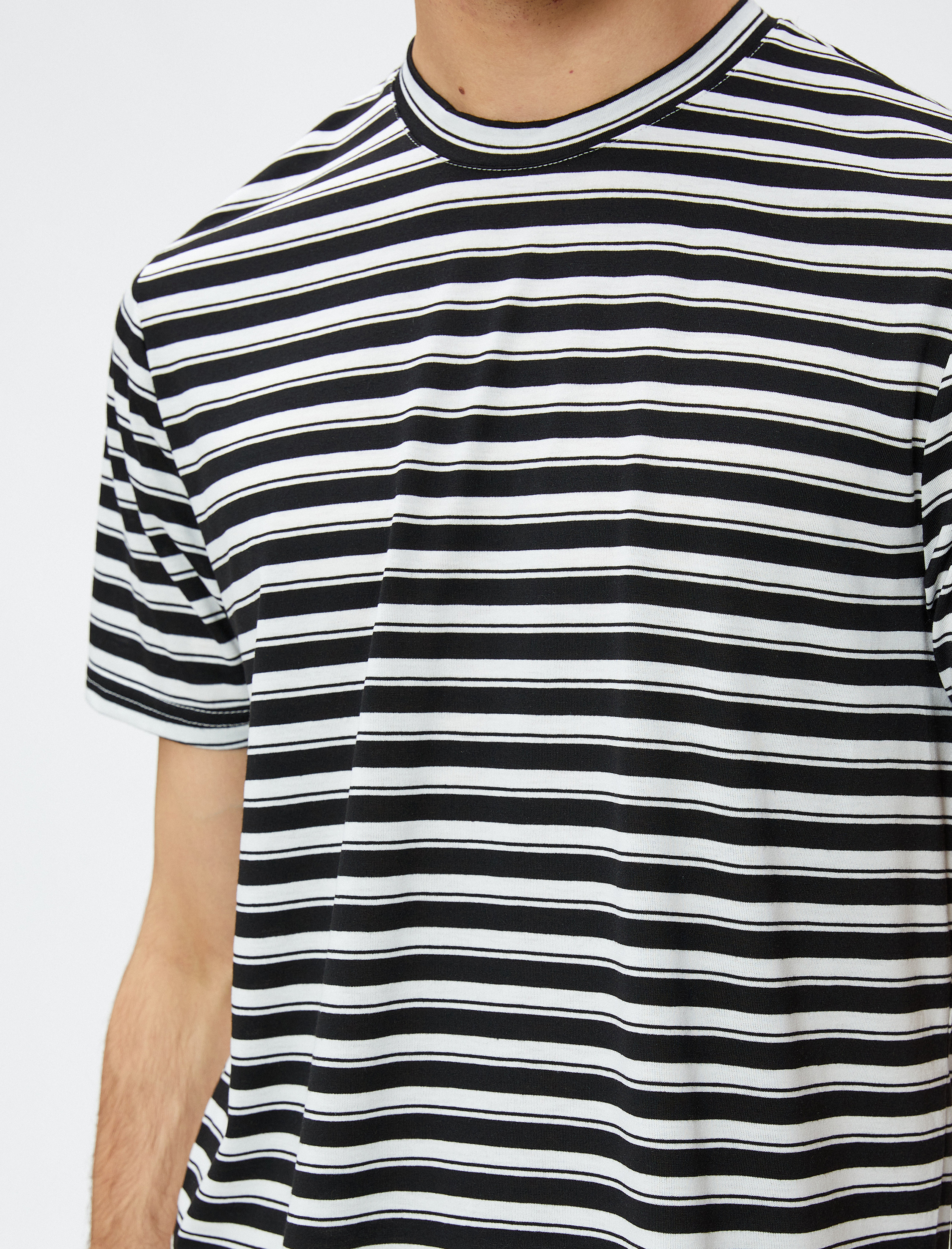   Basic Çizgili Tişört Bisiklet Yaka Kısa Kollu Viskon Karışımlı