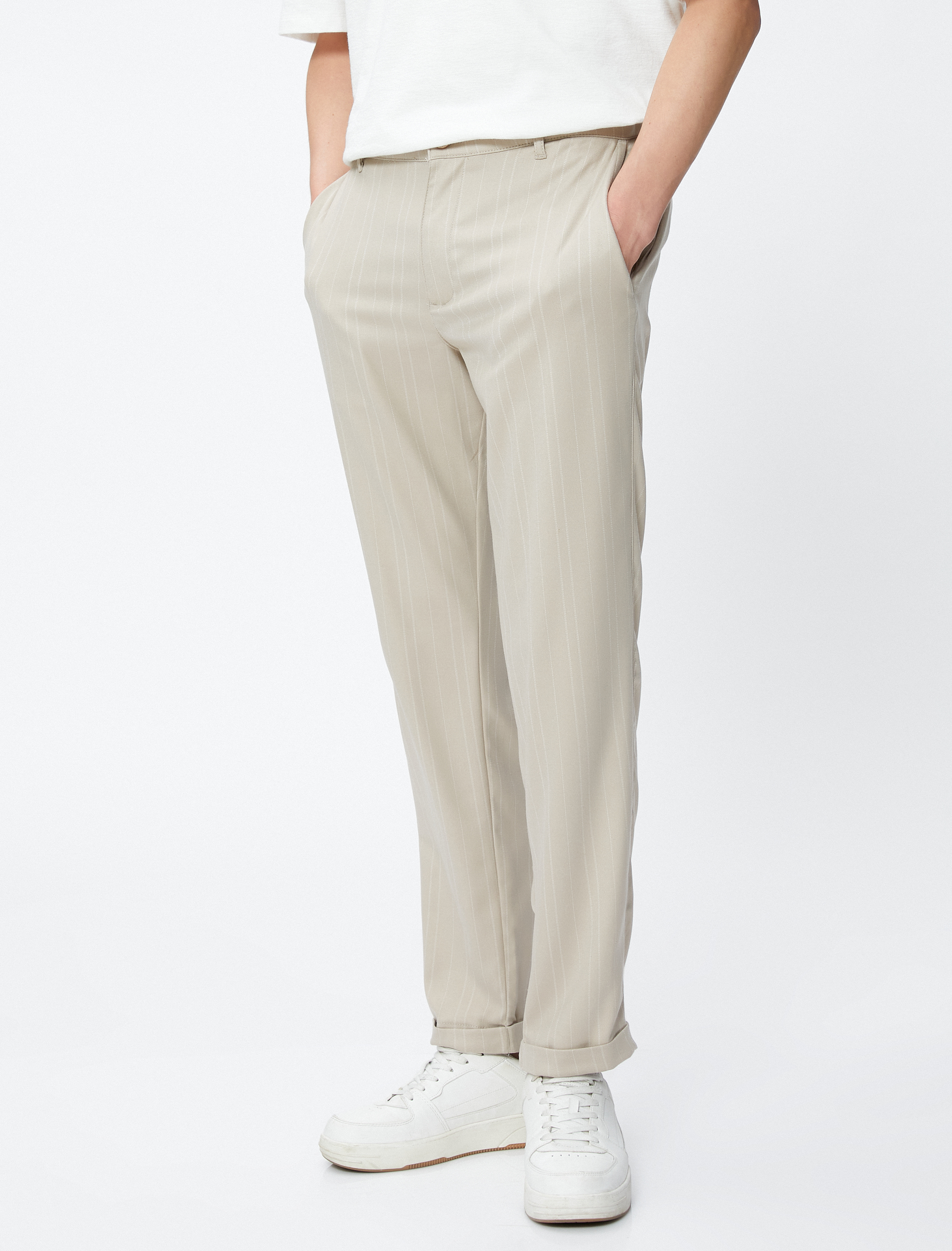 Koton Kumaş Pantolon Slim Fit Düğmeli Cep Detaylı Viskon Karışımlı. 3