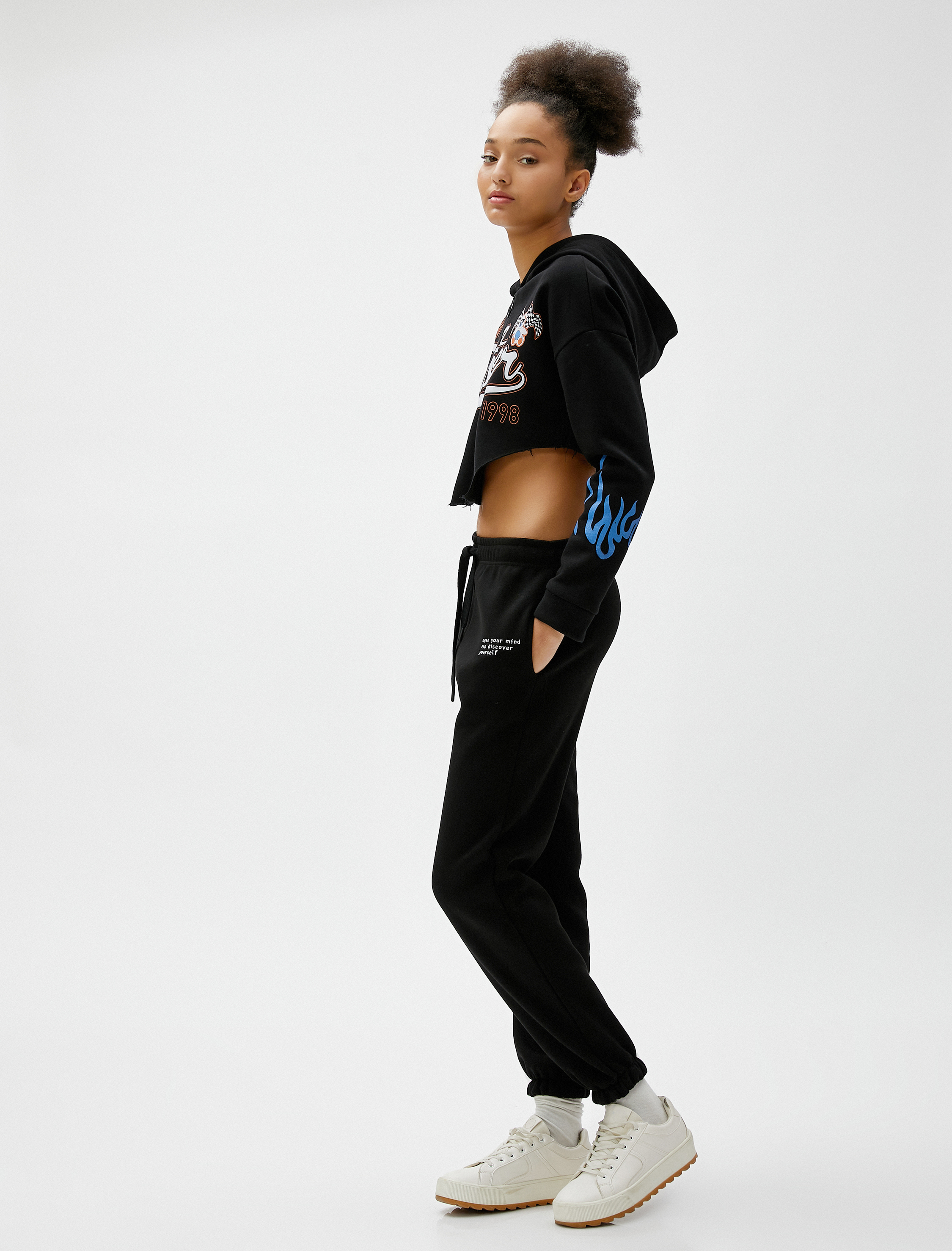   Şardonlu Jogger Eşofman Altı Beli Bağcıklı Cep Detaylı Nakışlı