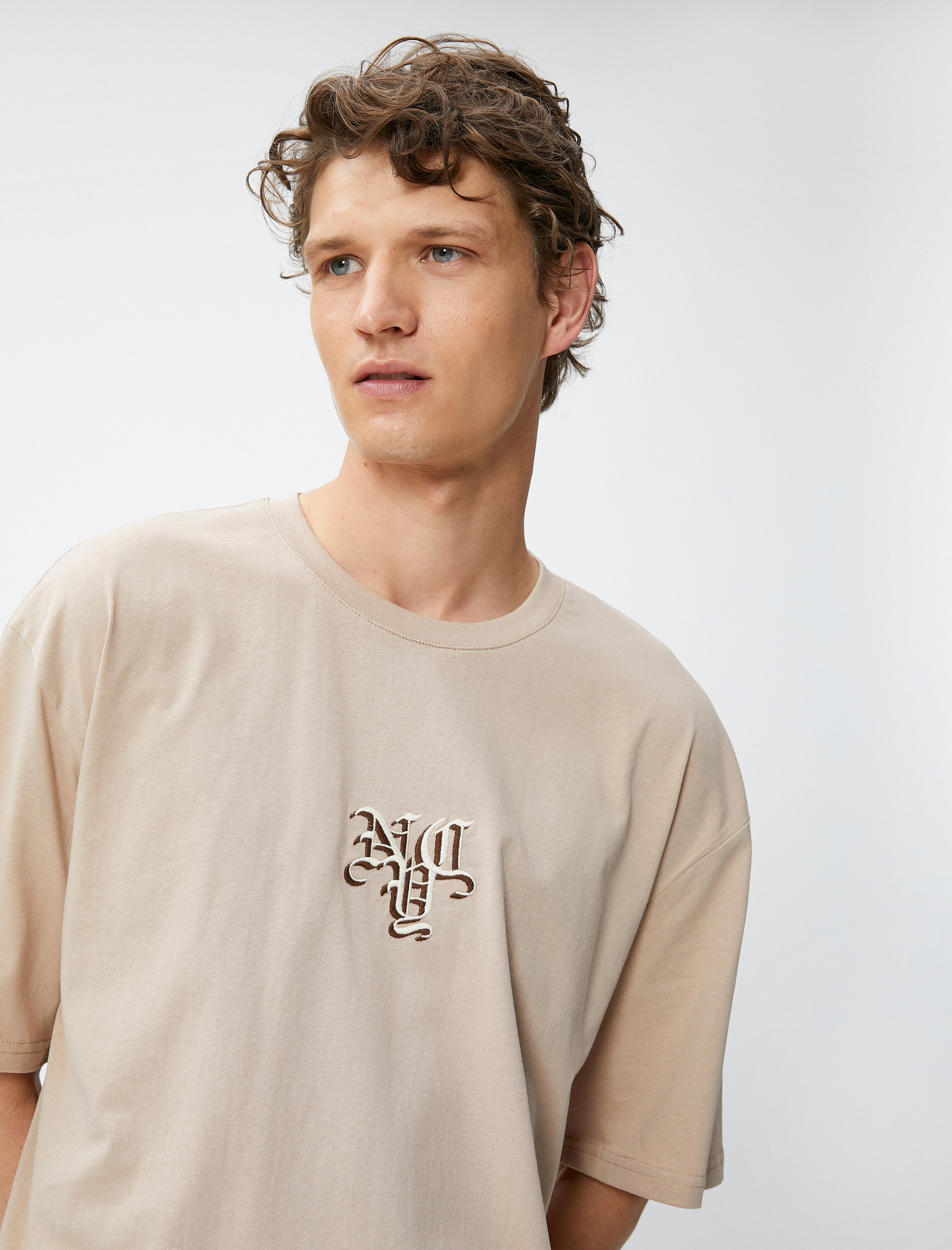   Oversize Tişört Grafiti Baskılı Bisiklet Yaka Pamuklu