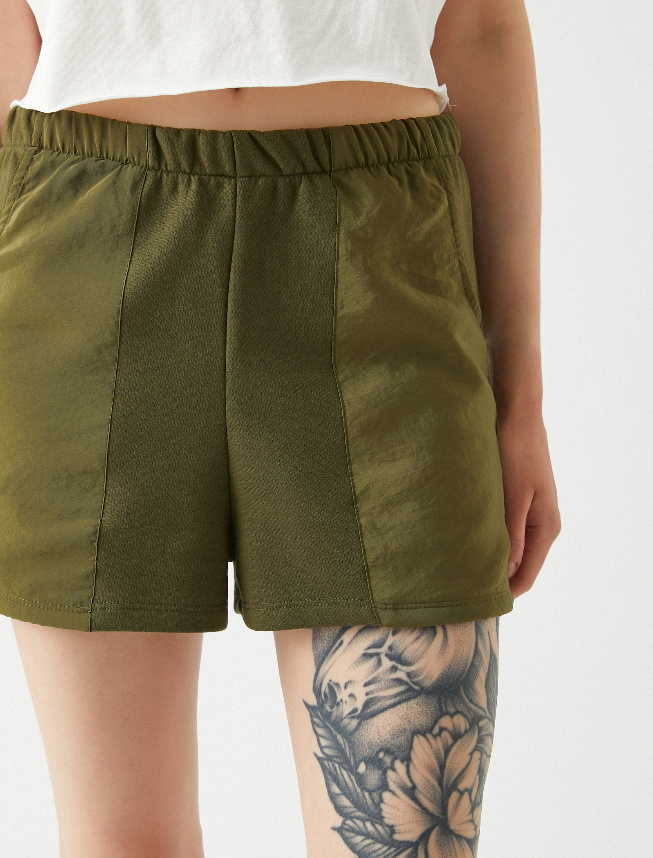   Mini Şort Beli Lastikli Cep Detaylı