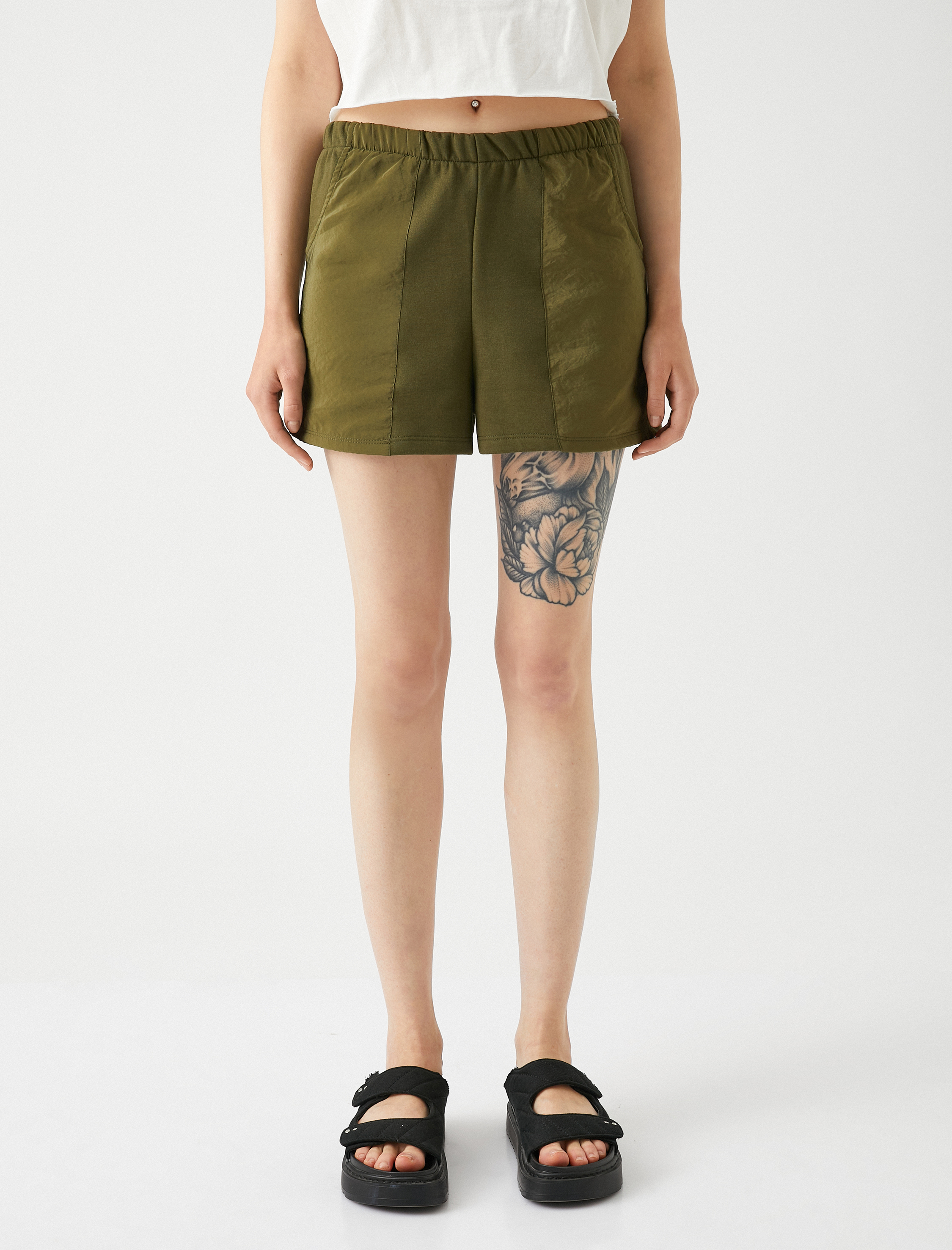   Mini Şort Beli Lastikli Cep Detaylı