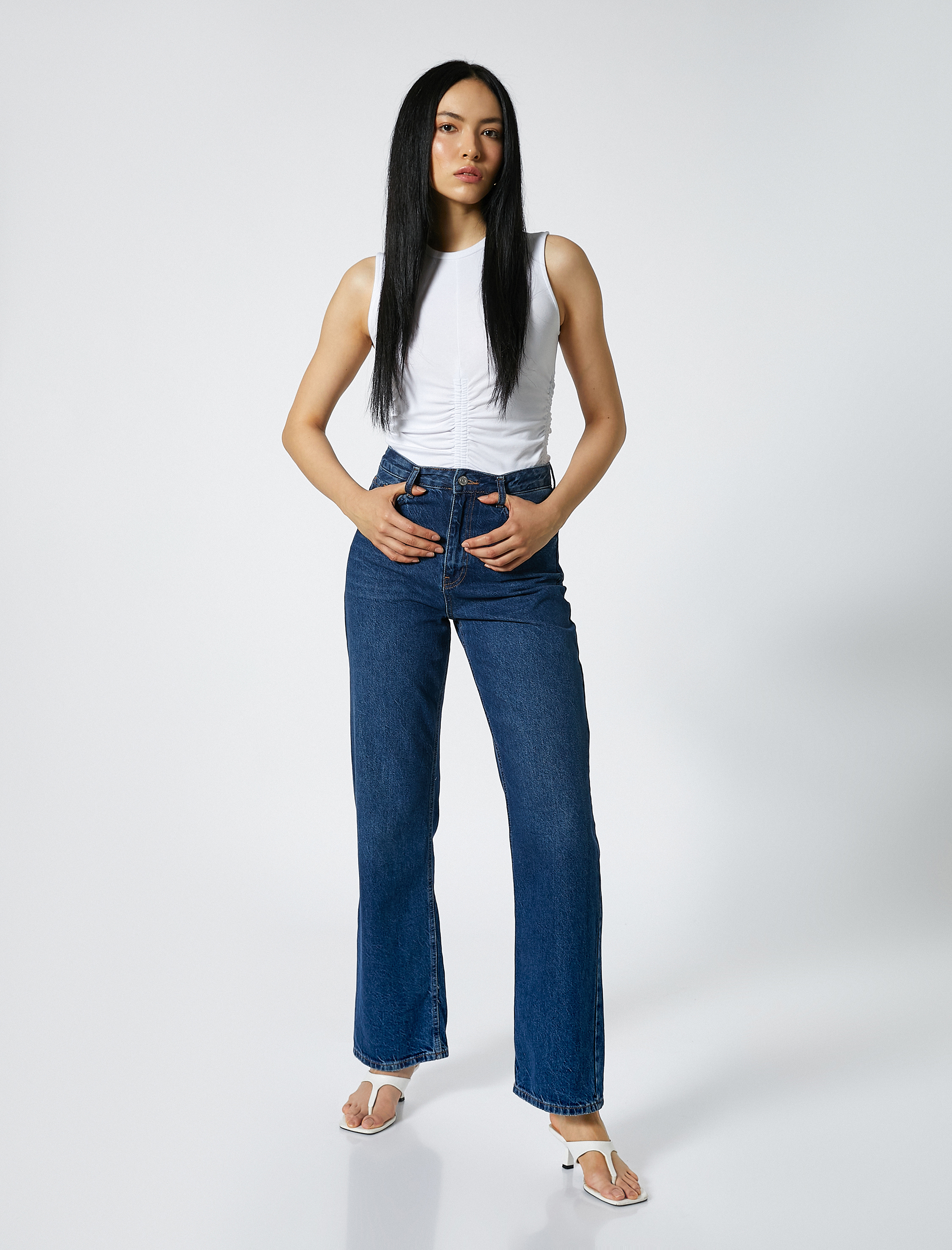   Kolsuz Bluz Slim Fit Büzgü Detaylı