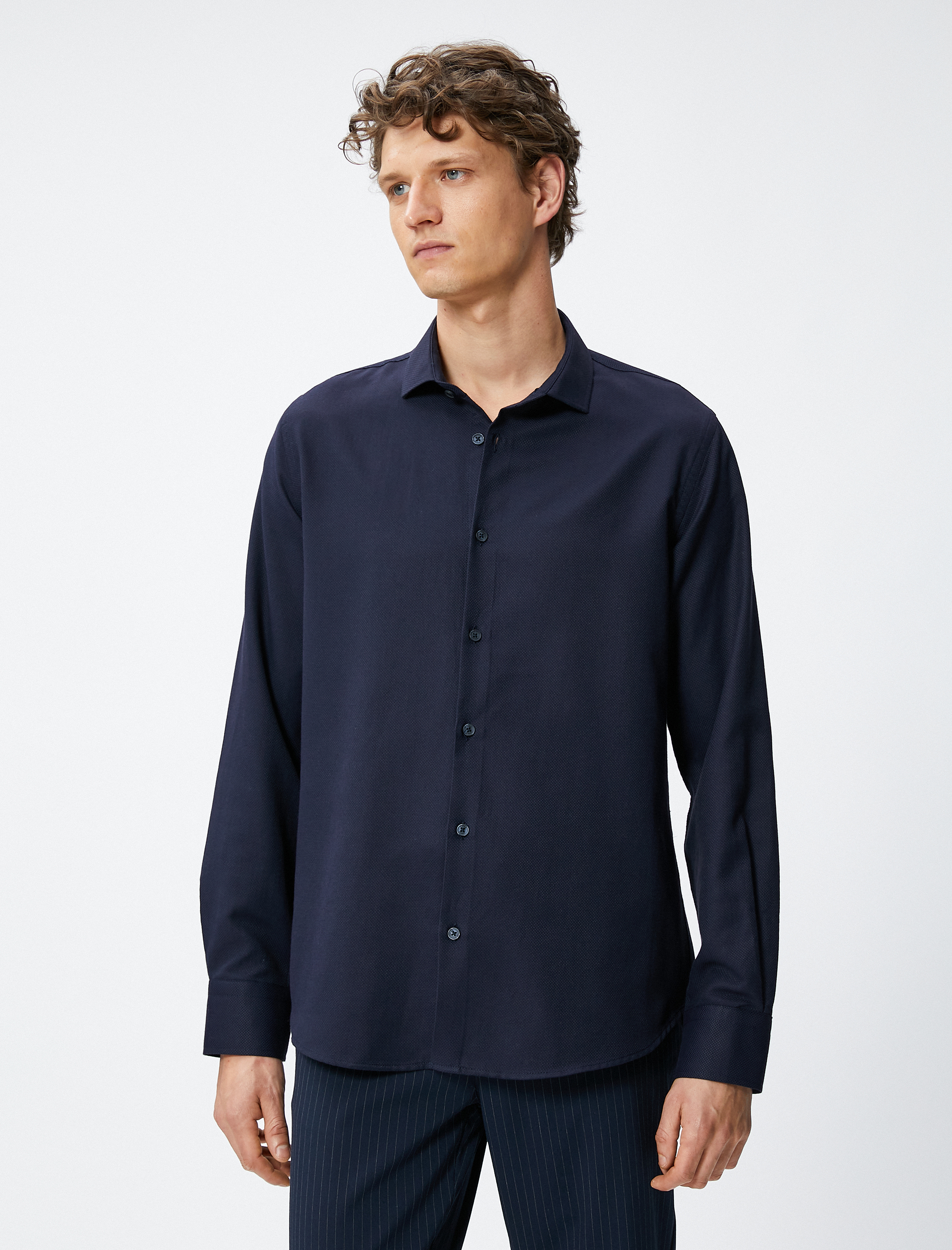   Basic Gömlek Yarım İtalyan Yaka Düğmeli Uzun Kollu Non Iron