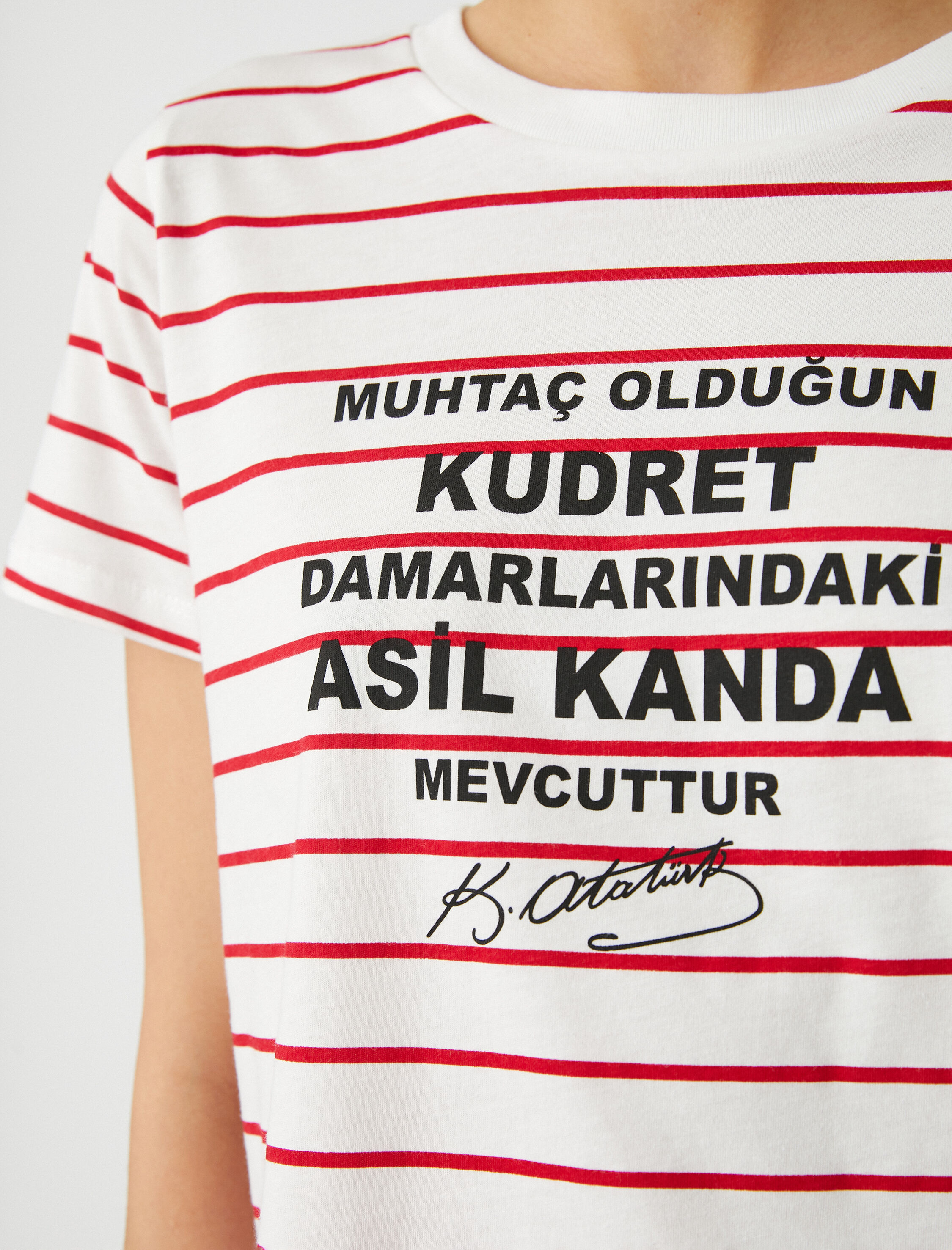   Atatürk Baskılı Tişört Bisiklet Yaka Kısa Kollu 100. Yıla Özel