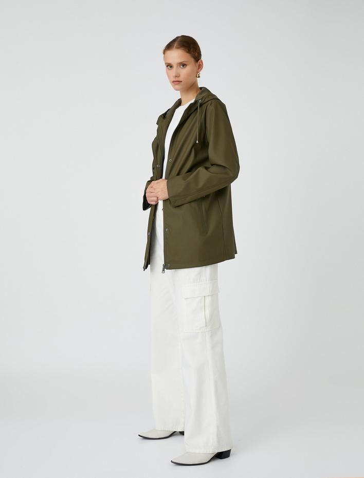  Suni Deri Yağmurluk Kapüşonlu