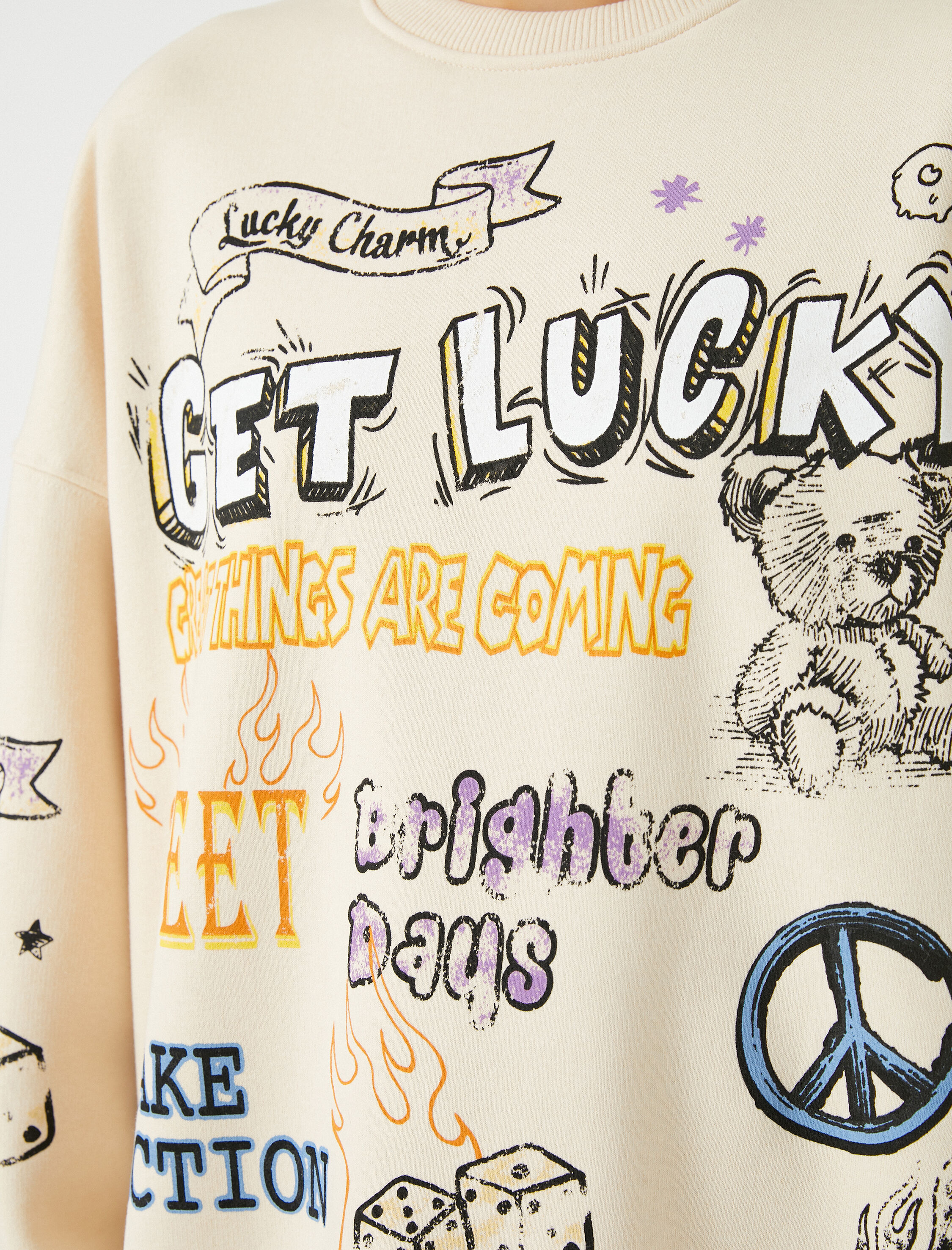 Şardonlu Oversize Sweatshirt Grafiti Baskılı Bisiklet Yaka Uzun Kollu