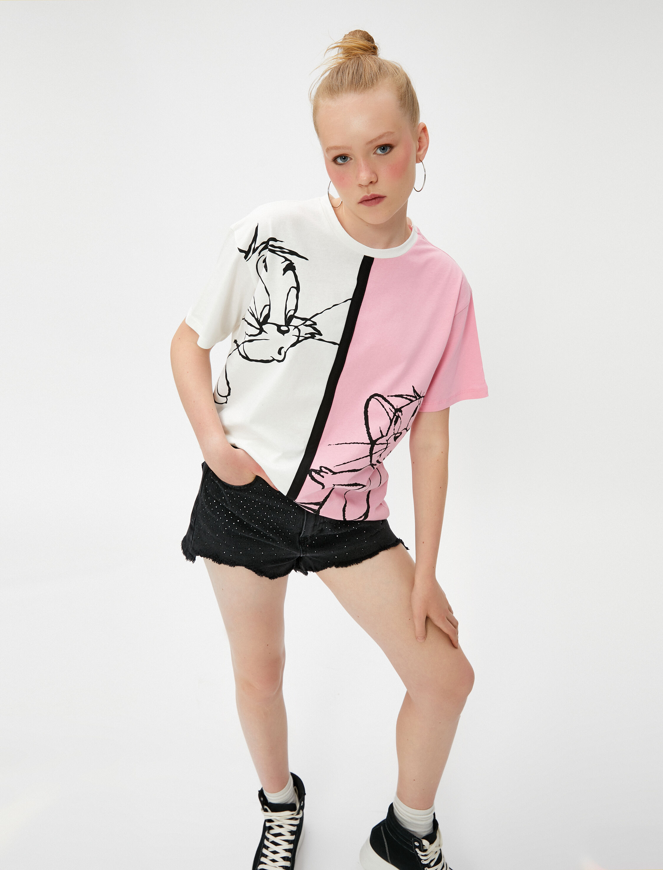   Tom ve Jerry Tişört Lisanslı Bisiklet Yaka Kısa Kollu