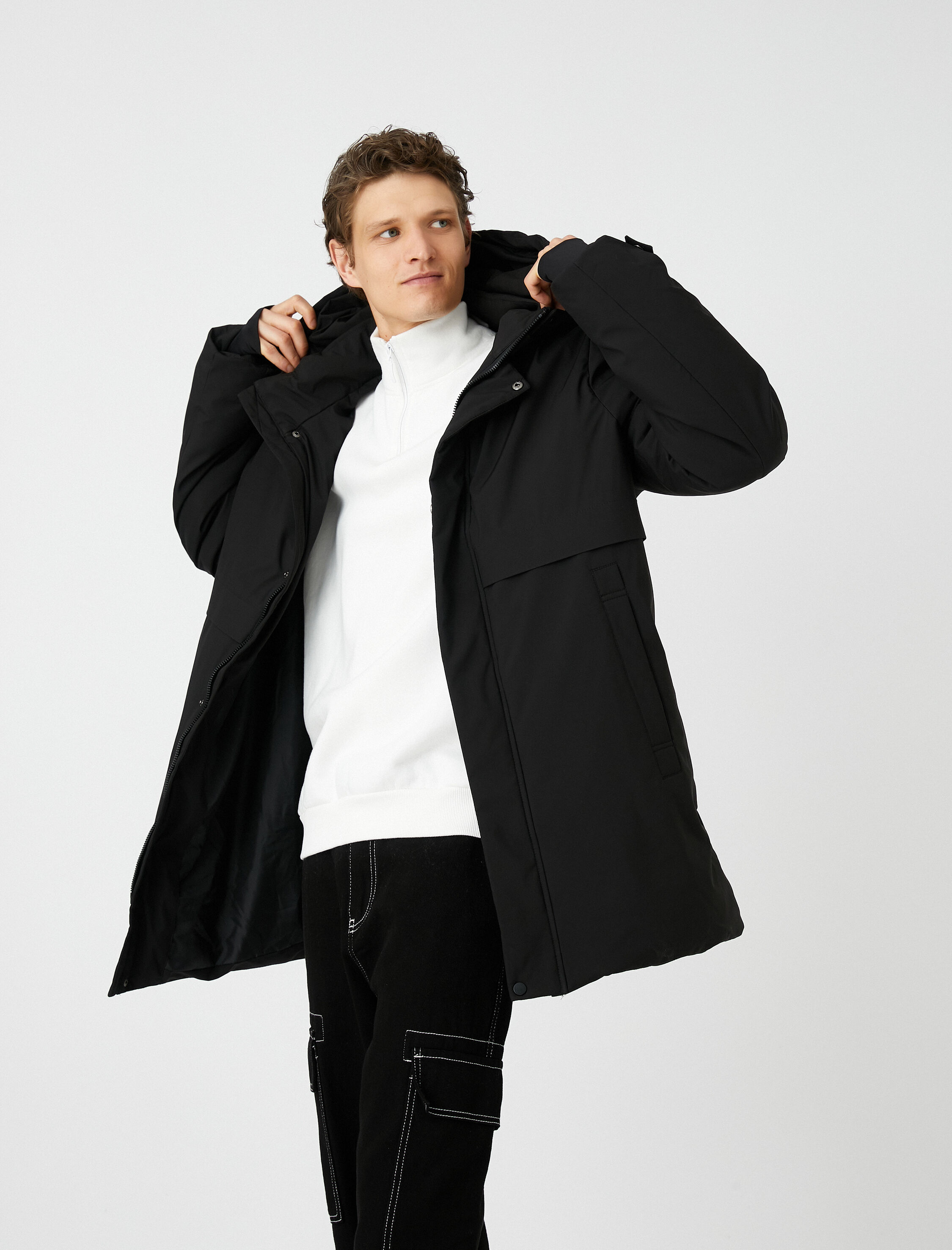   Çıkarılabilir Kapüşonlu Uzun Anorak Mont Fermuarlı Baskı Detaylı