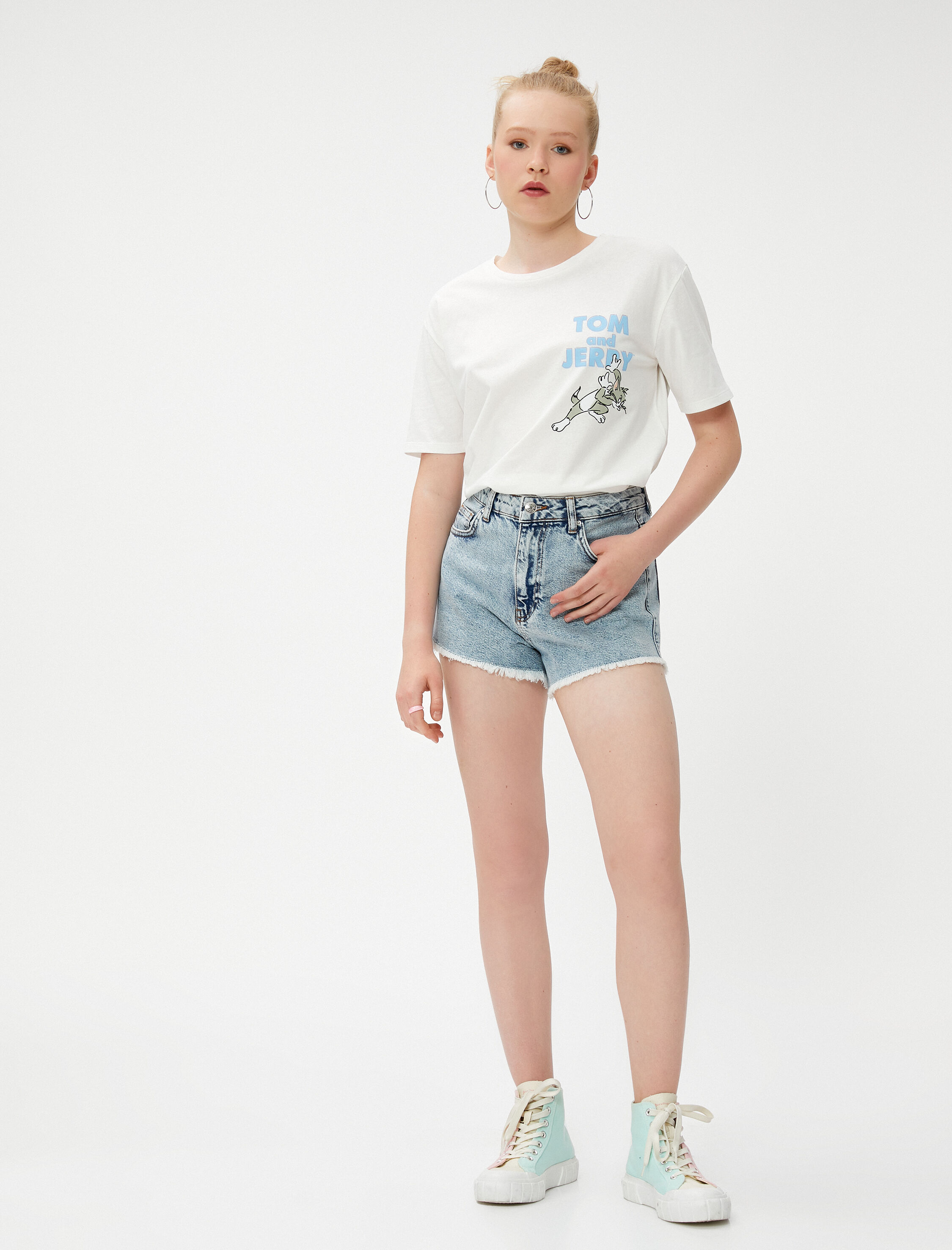   Tom ve Jerry Tişört Lisanslı Kısa Kollu Bisiklet Yaka