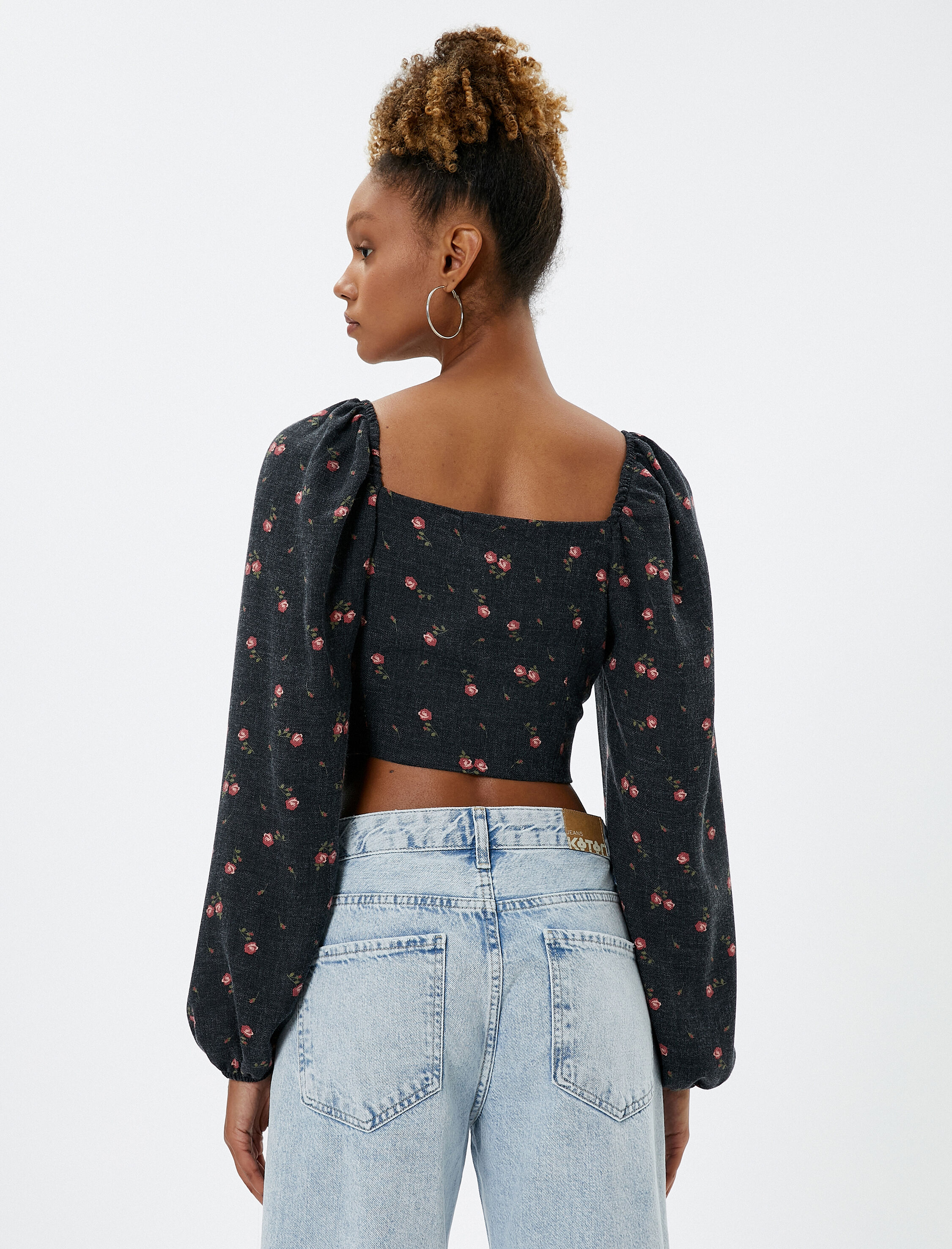   Crop Bluz Çiçekli Balon Kollu Kare Yaka Viskon Karışımlı