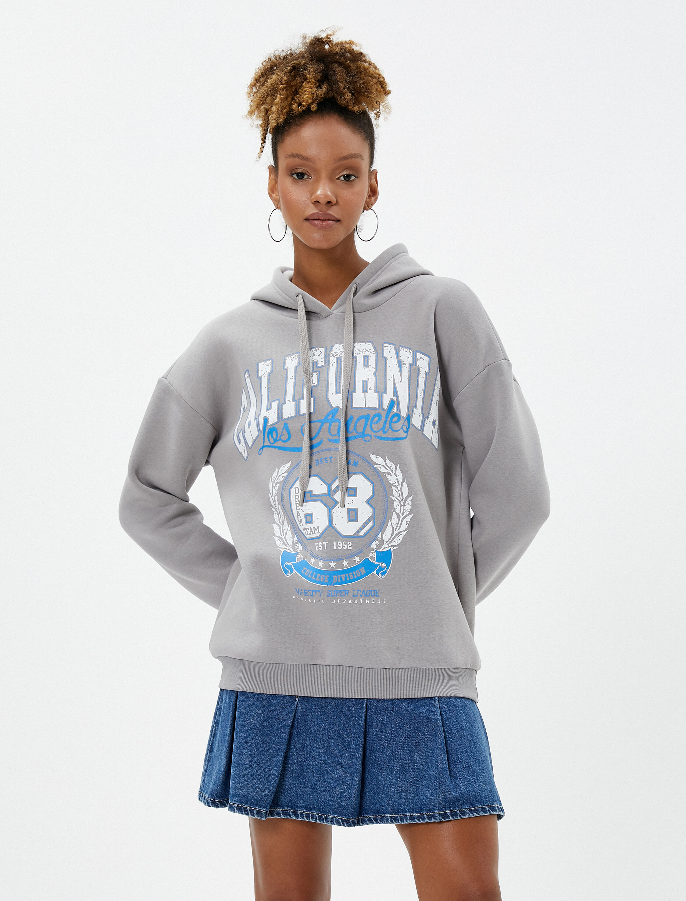   Şardonlu Kapüşonlu Oversize Sweatshirt Baskılı Uzun Kollu