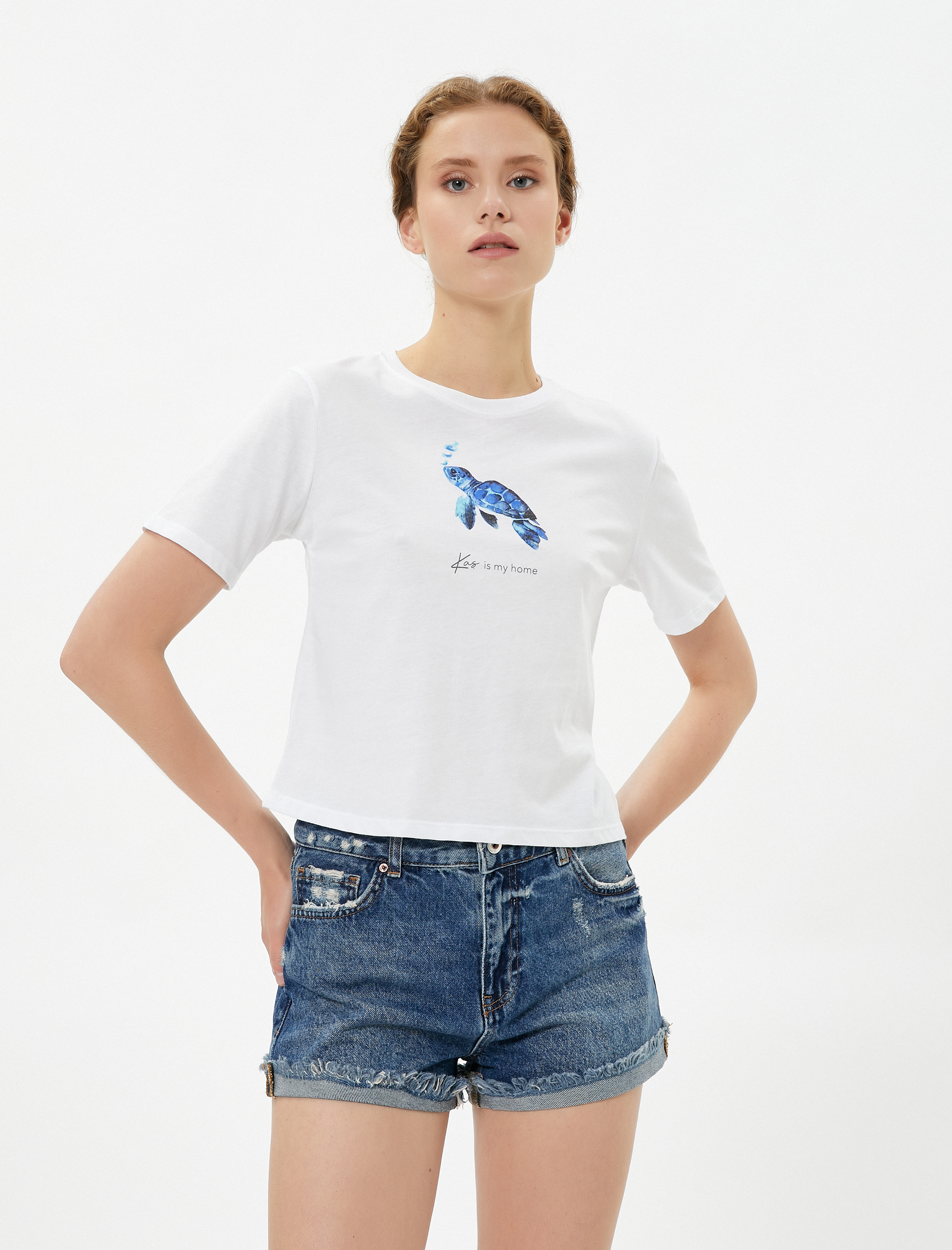   Koton X Şahika Ercümen - Caretta Caretta Baskılı Pamuklu Tişört