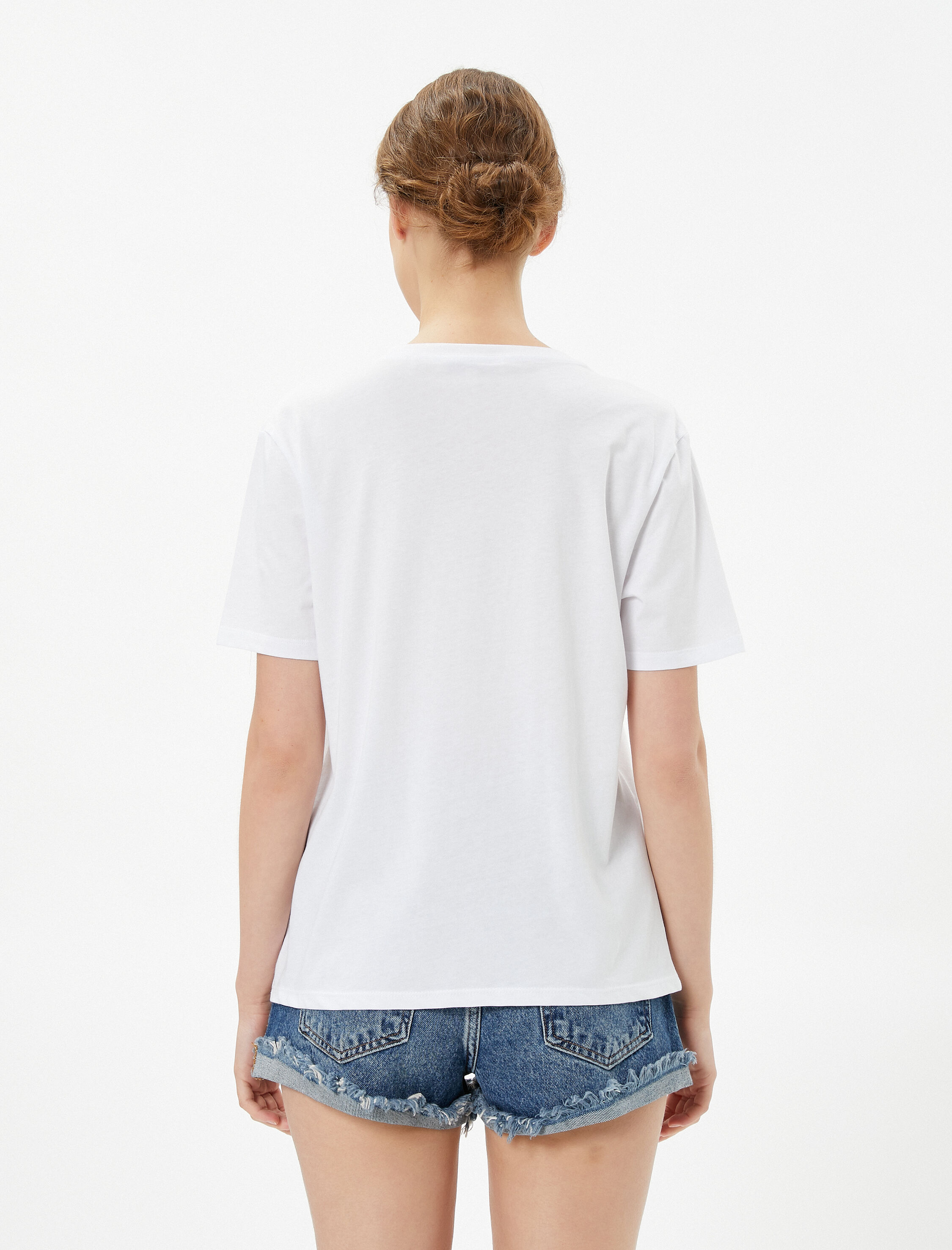   Koton X Şahika Ercümen - Deniz Kabuğu ve Deniz Yıldızı Baskılı Pamuklu Tişört