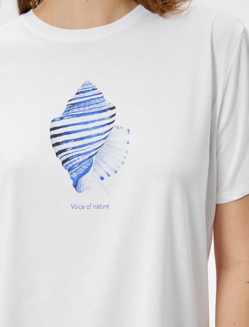   Şahika Ercümen X Koton - Deniz Kabuğu Baskılı Pamuklu Tişört