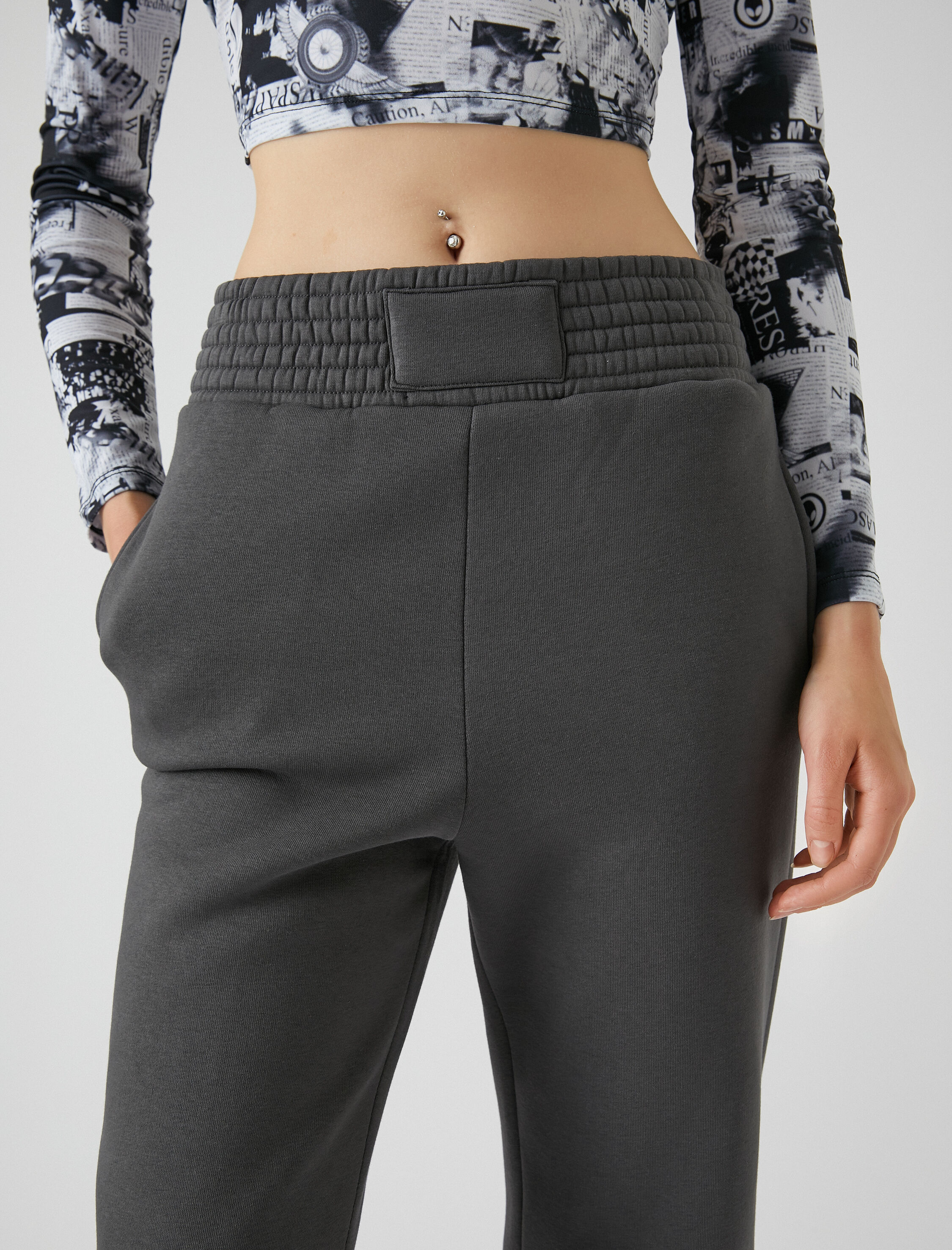   Jogger Eşofman Altı Yüksek Bel Cep Detaylı