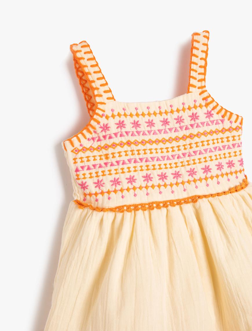  Kız Bebek Elbise İşlemeli Müslin Kumaş Pamuklu Astarlı Gipeli Diz Boyu
