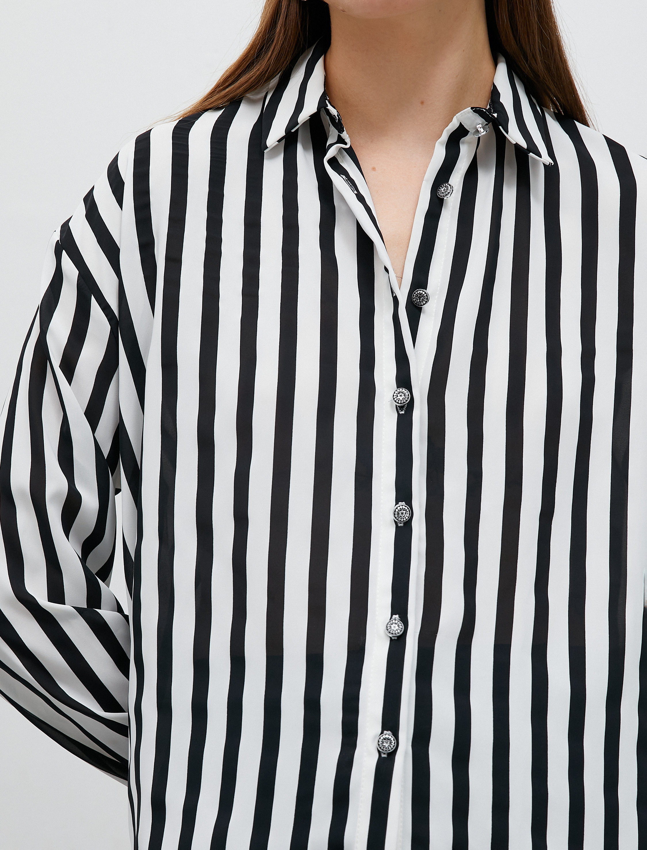   Saten Gömlek Düğmeli Uzun Kollu