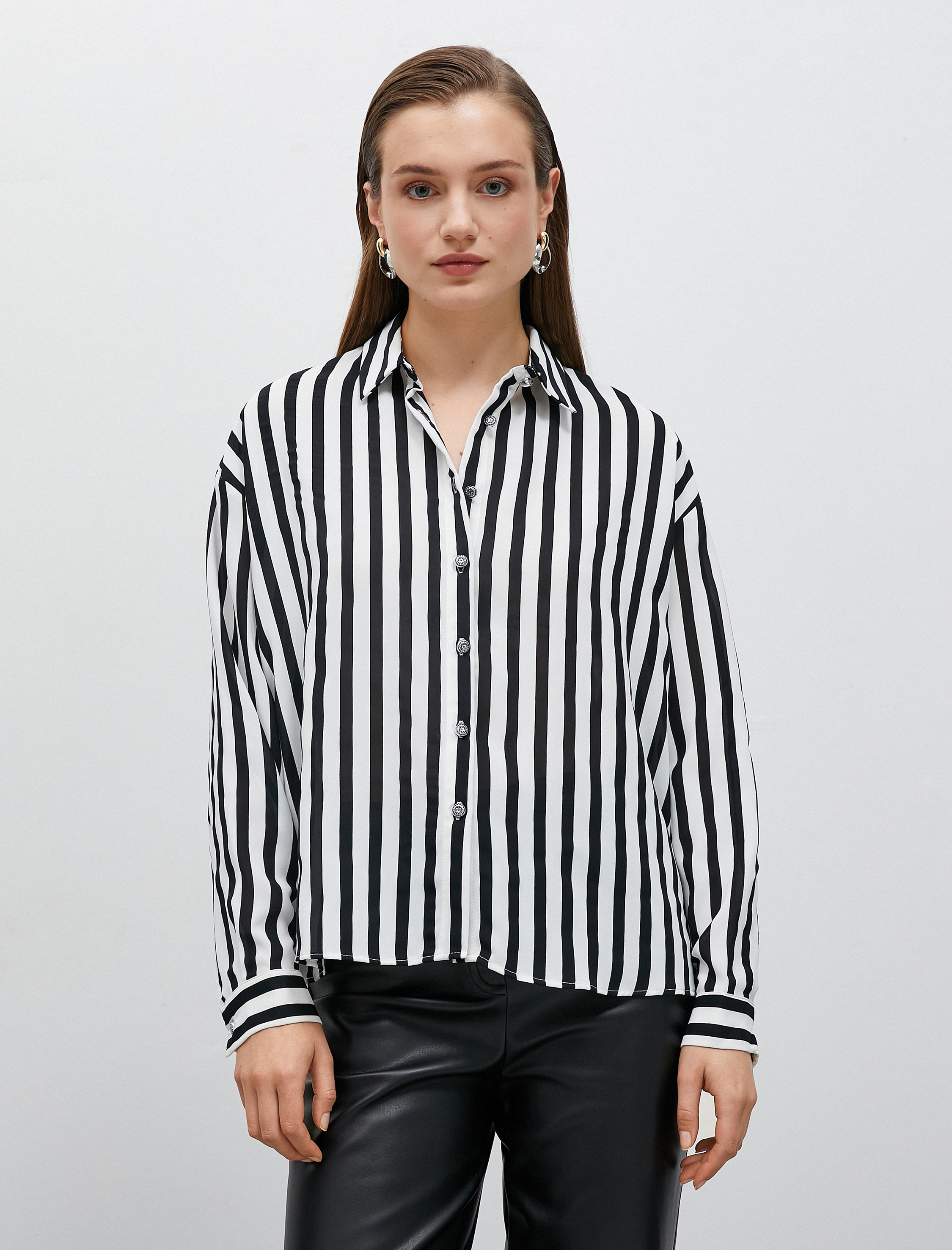   Saten Gömlek Düğmeli Uzun Kollu