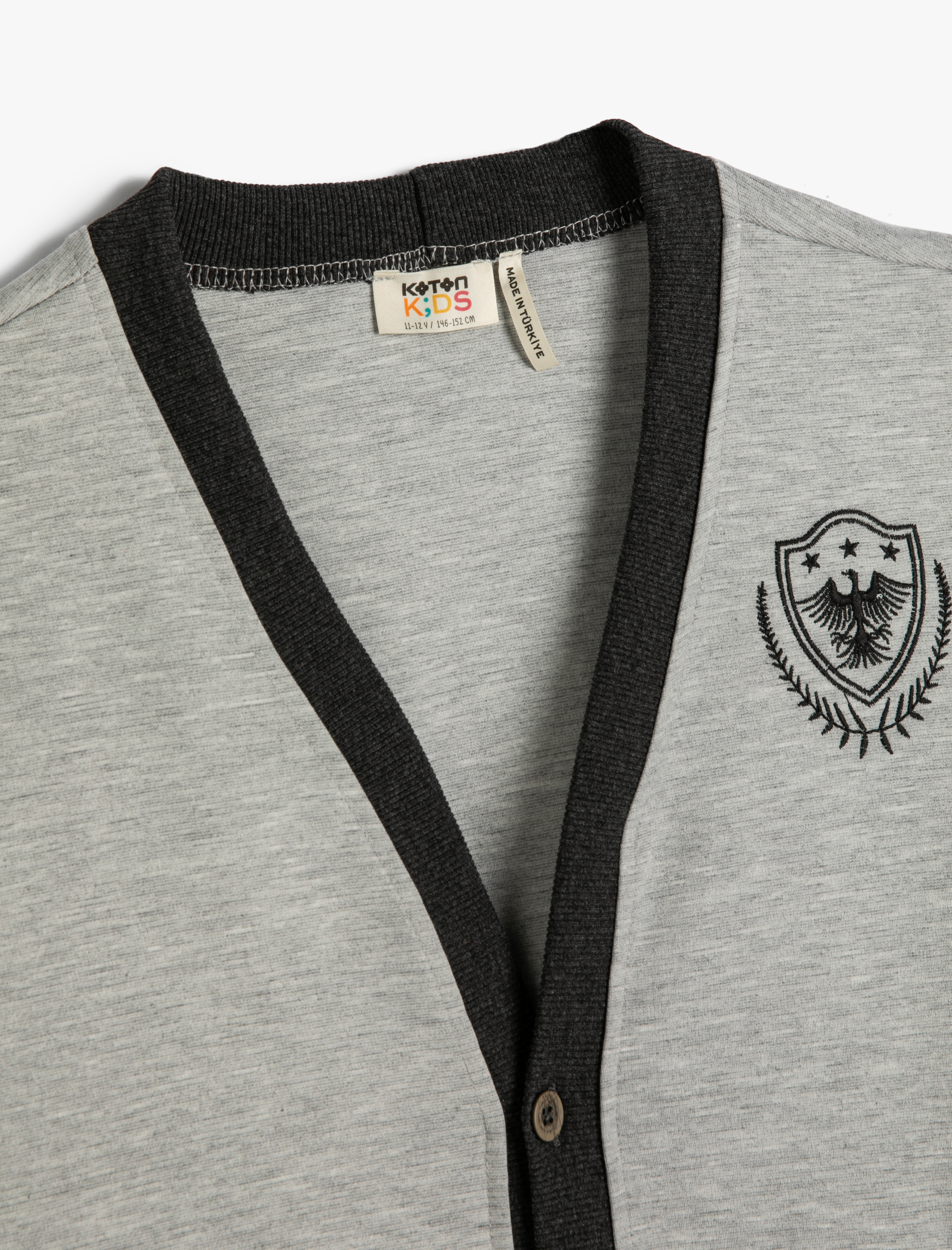  Erkek Çocuk Kolej Hırka Düğmeli V Yaka İşleme Detaylı