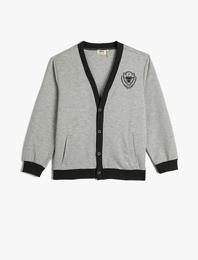 Kolej Hırka Düğmeli V Yaka İşleme Detaylı