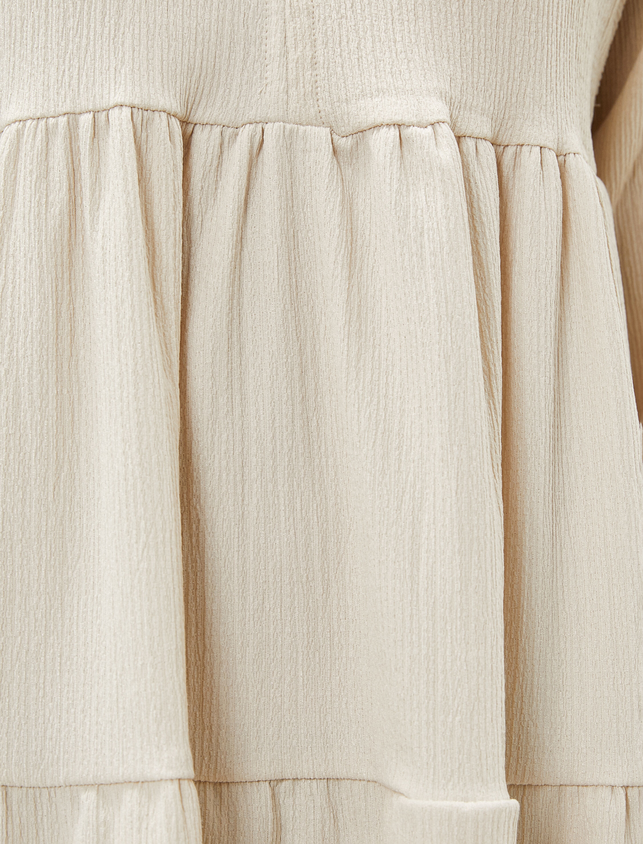   Uzun Kollu Elbise Mini Volanlı Pencere Bağlama Detaylı Dokulu Bürümcük