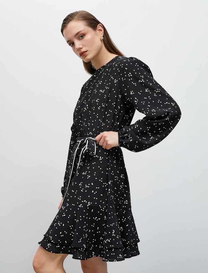  Puantiyeli Elbise Katlı Mini Kemer Detaylı