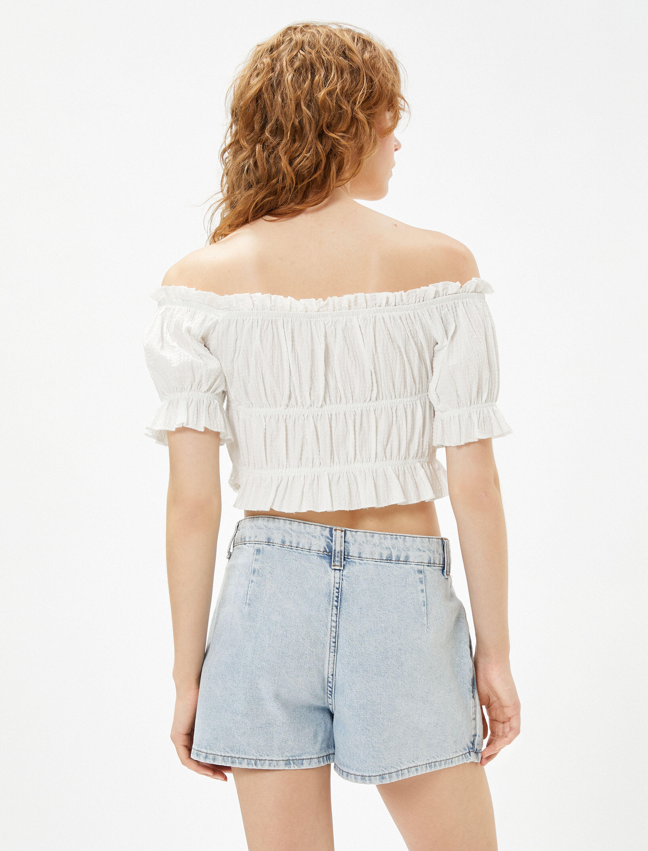   Crop Madonna Yaka Bluz Omzu Açık Kısa Kollu Fırfırlı Dokulu