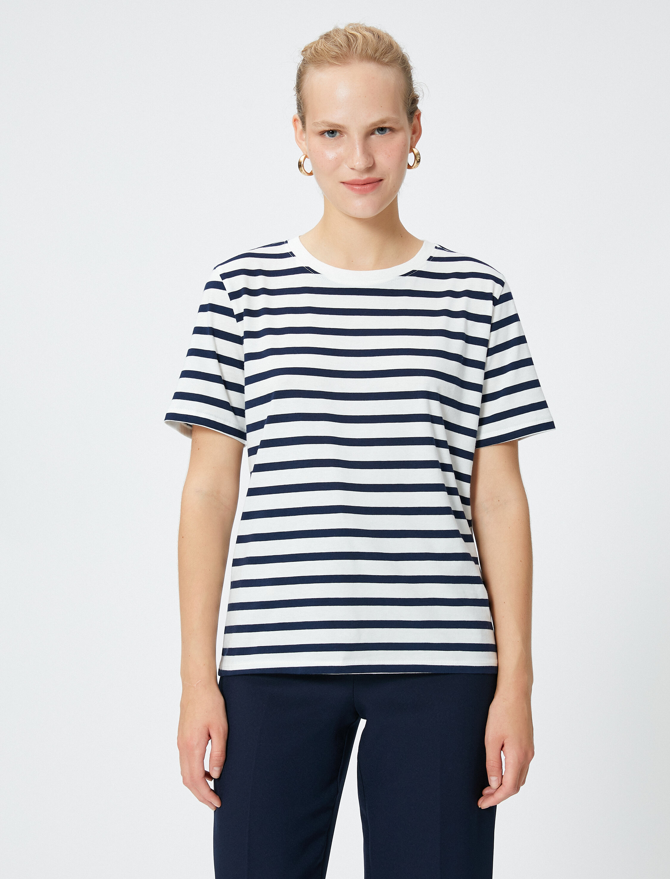   Basic Pamuklu Tişört Kısa Kollu