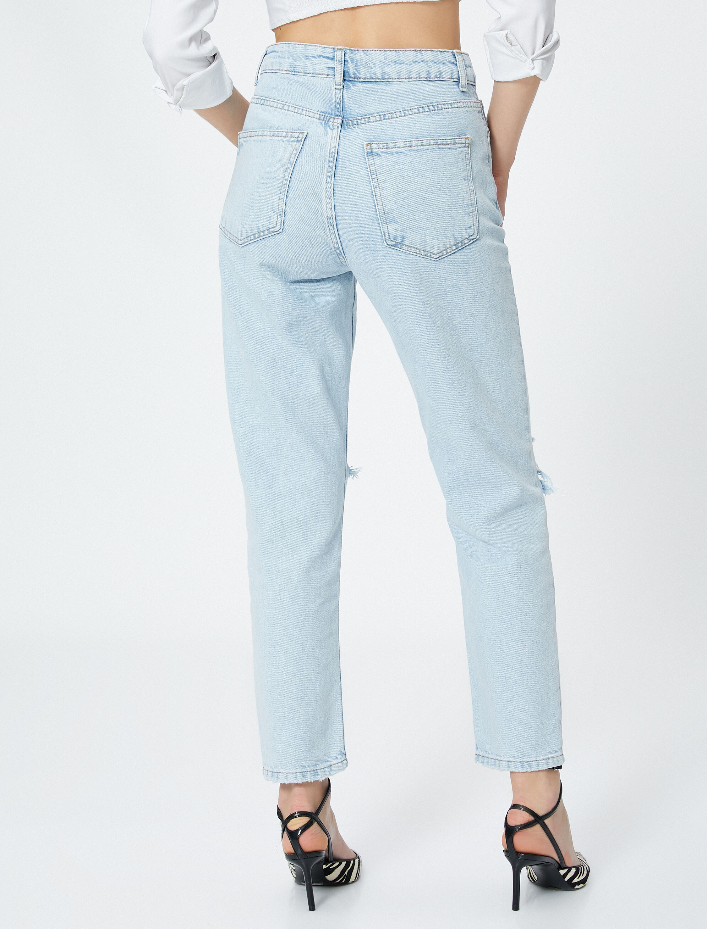   Yırtık Kot Pantolon Hafif Dar Paça - Mom Jeans