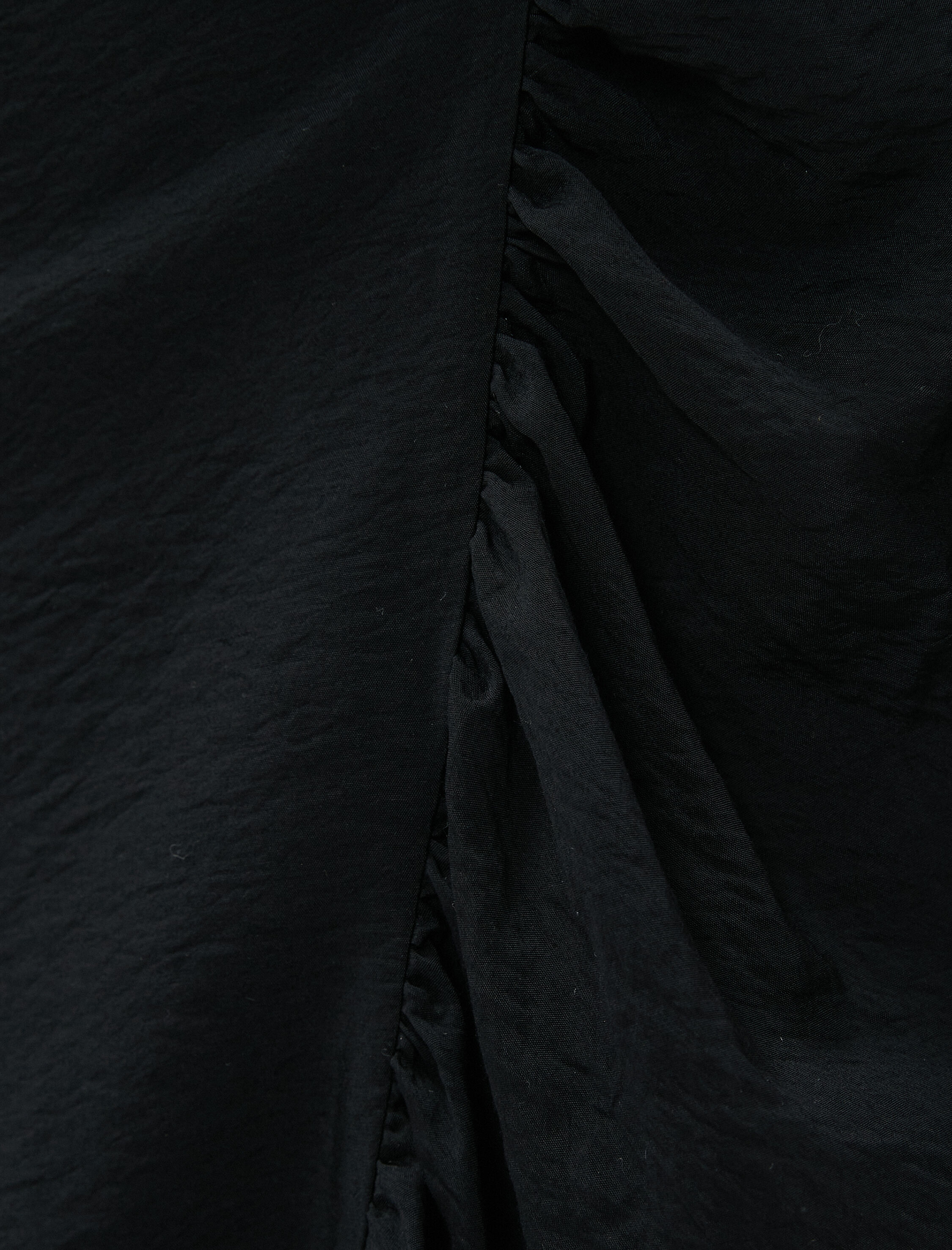   Melis Ağazat X Koton - Fırfırlı Asimetrik Midi Etek