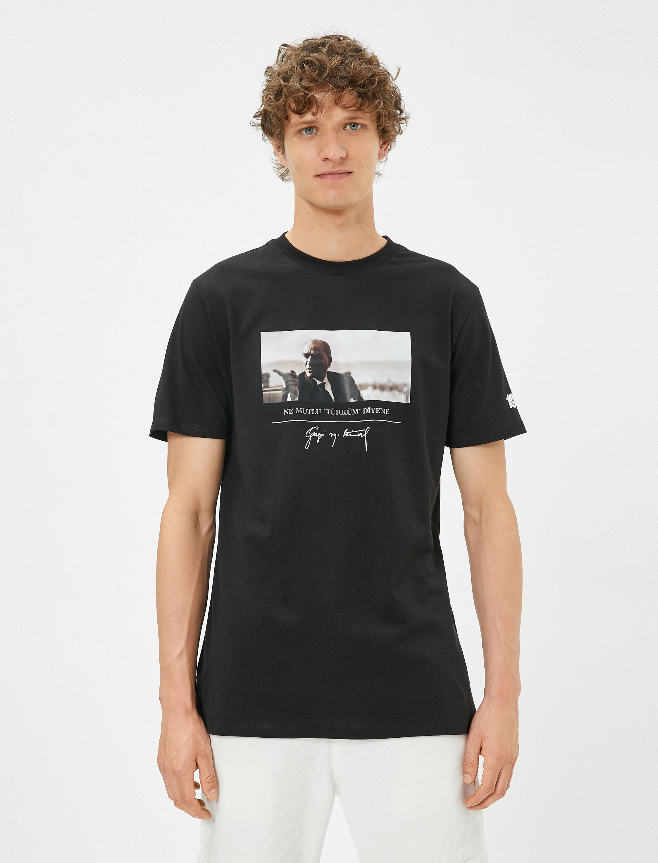   Atatürk Baskılı Tişört Slim Fit 100. Yıla Özel
