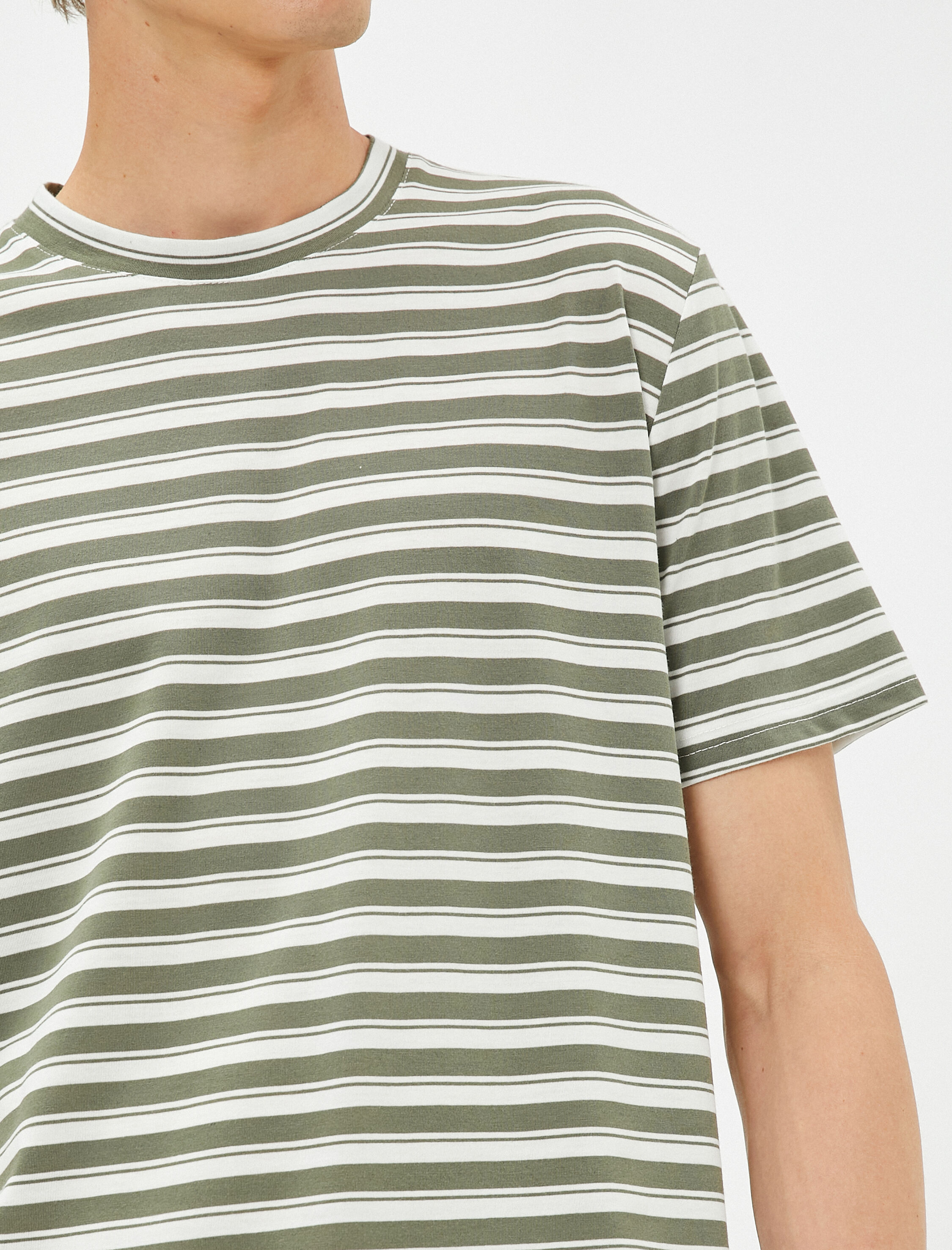   Basic Çizgili Tişört Bisiklet Yaka Kısa Kollu Viskon Karışımlı