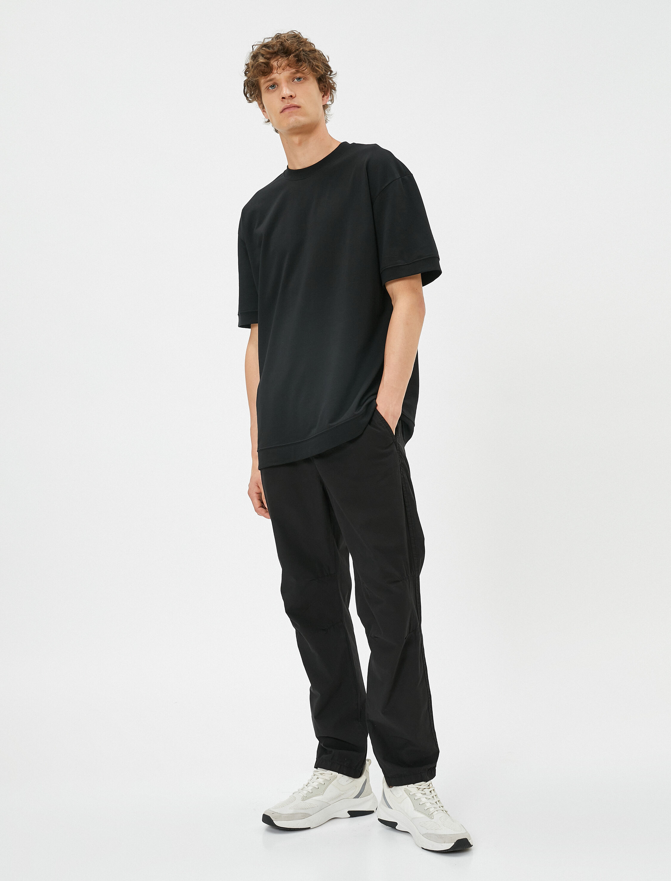   Basic Oversize Tişört Bisiklet Yaka Dikiş Detaylı Pamuklu