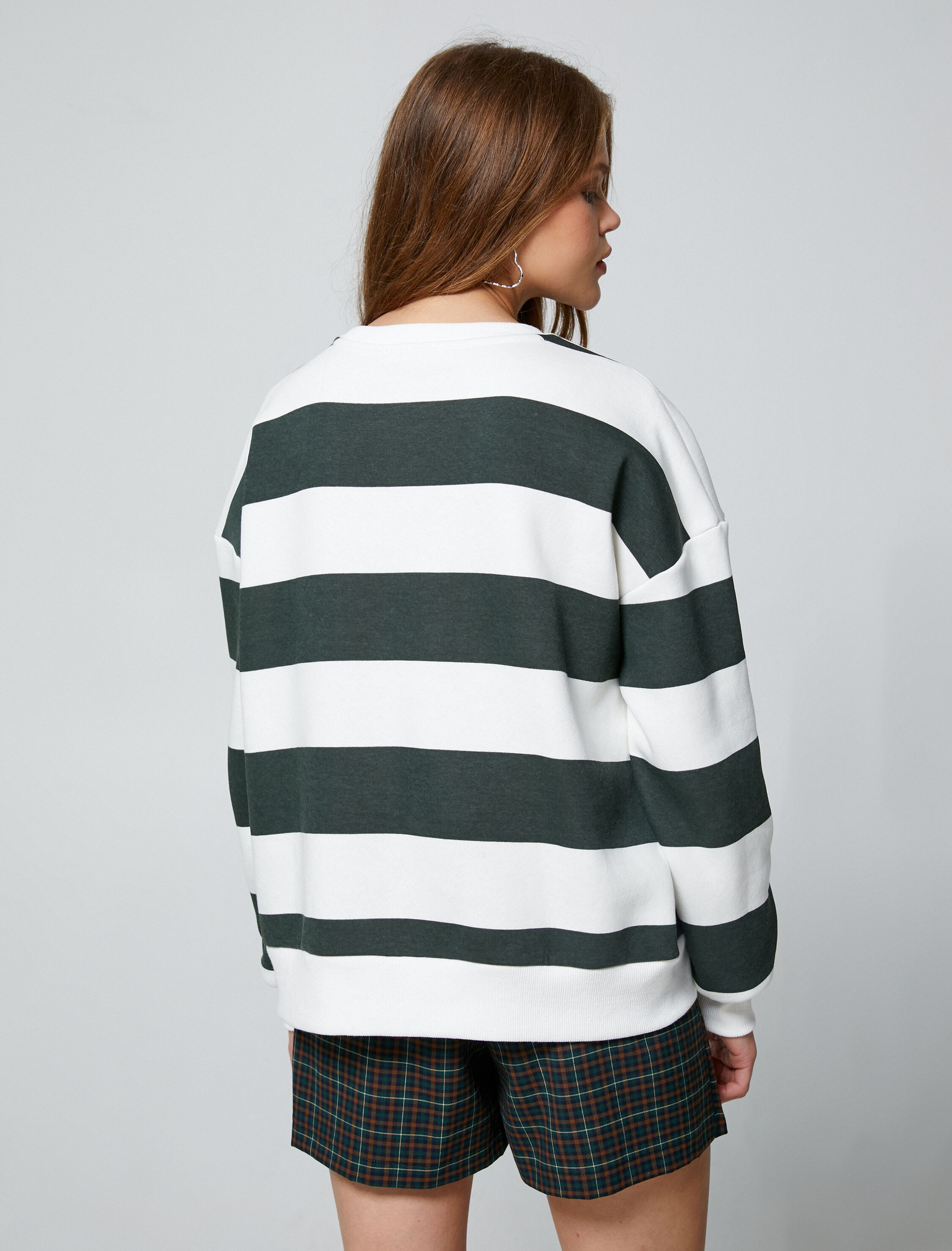   Şardonlu Bisiklet Yaka Sweatshirt Ribanalı Uzun Kollu