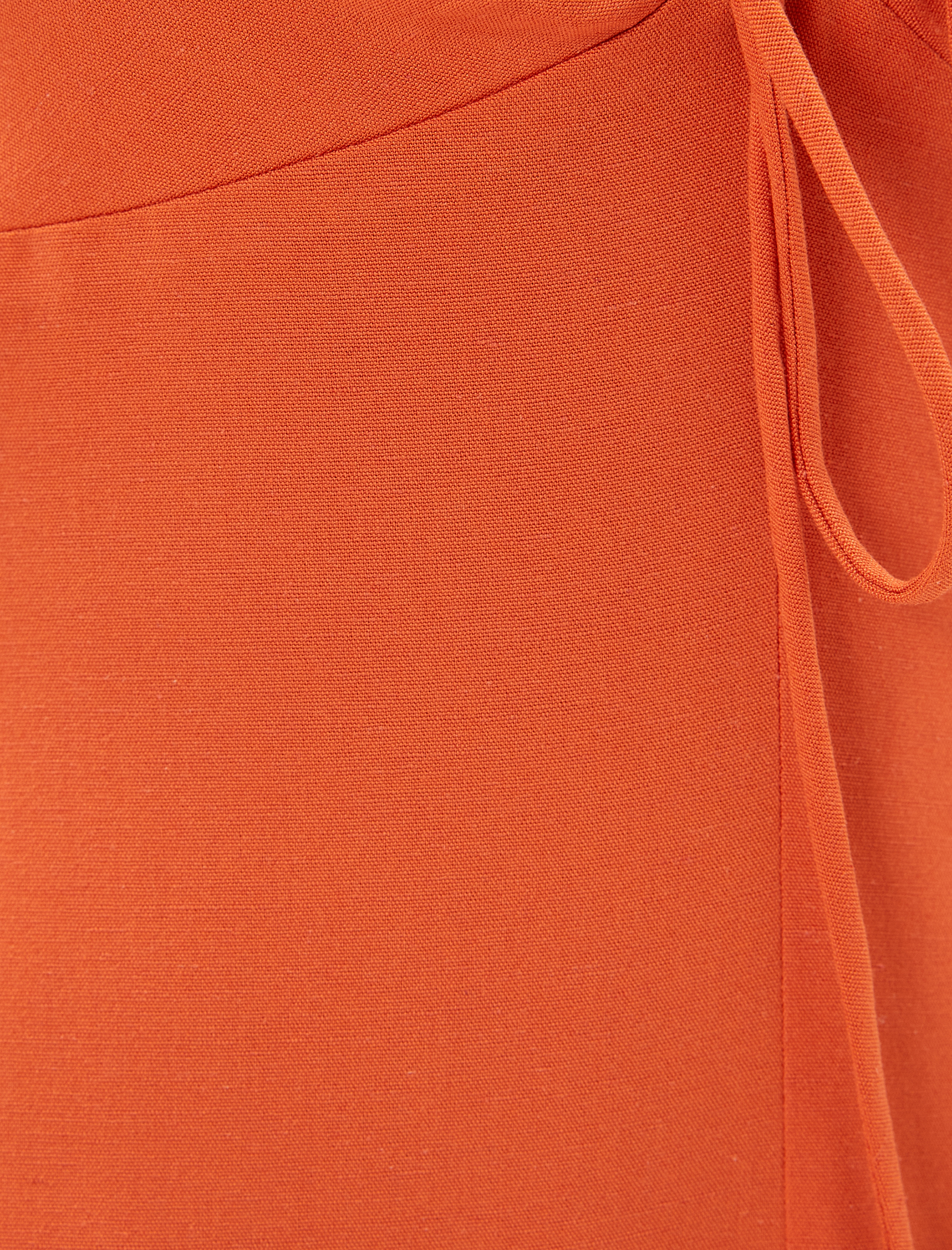   Melis Ağazat X Koton - Askılı Bağlama Detaylı Gipeli Midi Elbise Fiyonk Detaylı